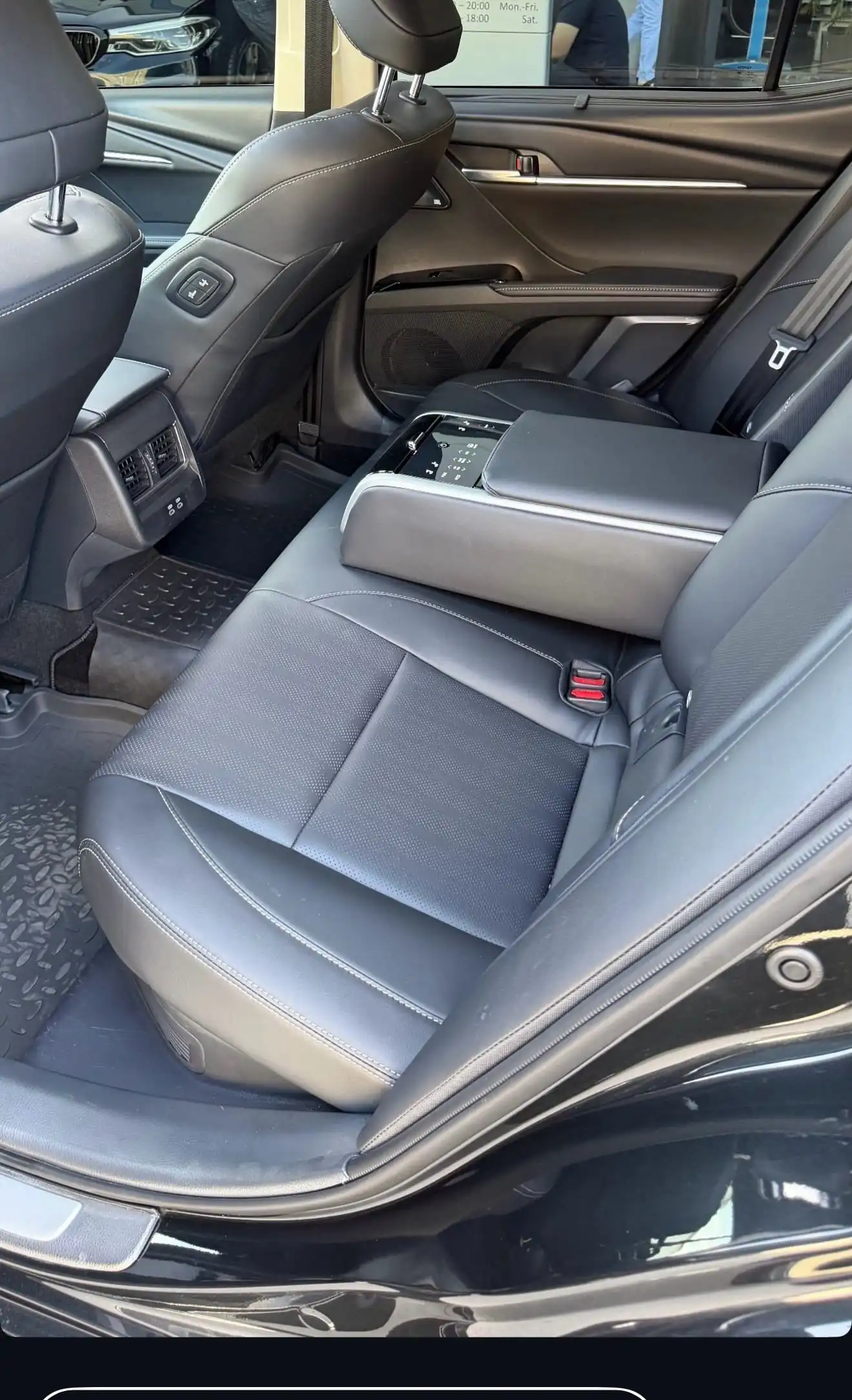Toyota Camry 2026 — фото 4