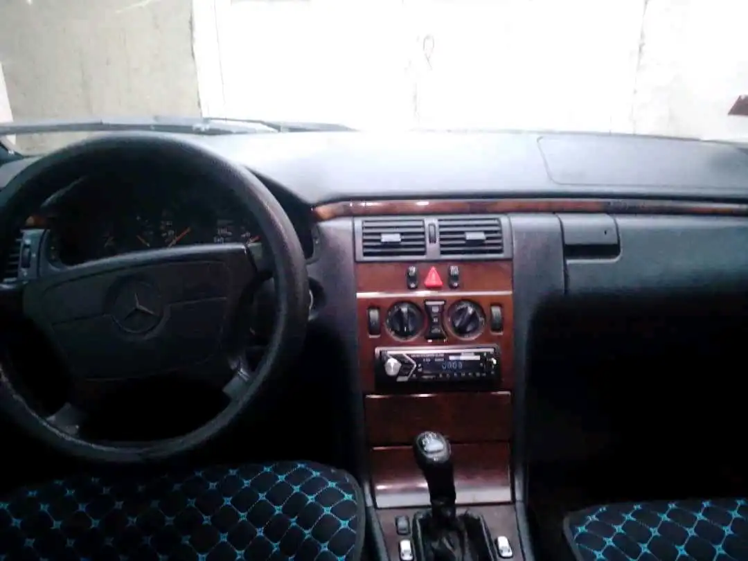 Mercedes-benz E class 1998