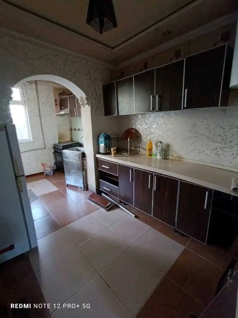 3-к квартира, 1 этаж, 70 м², сино