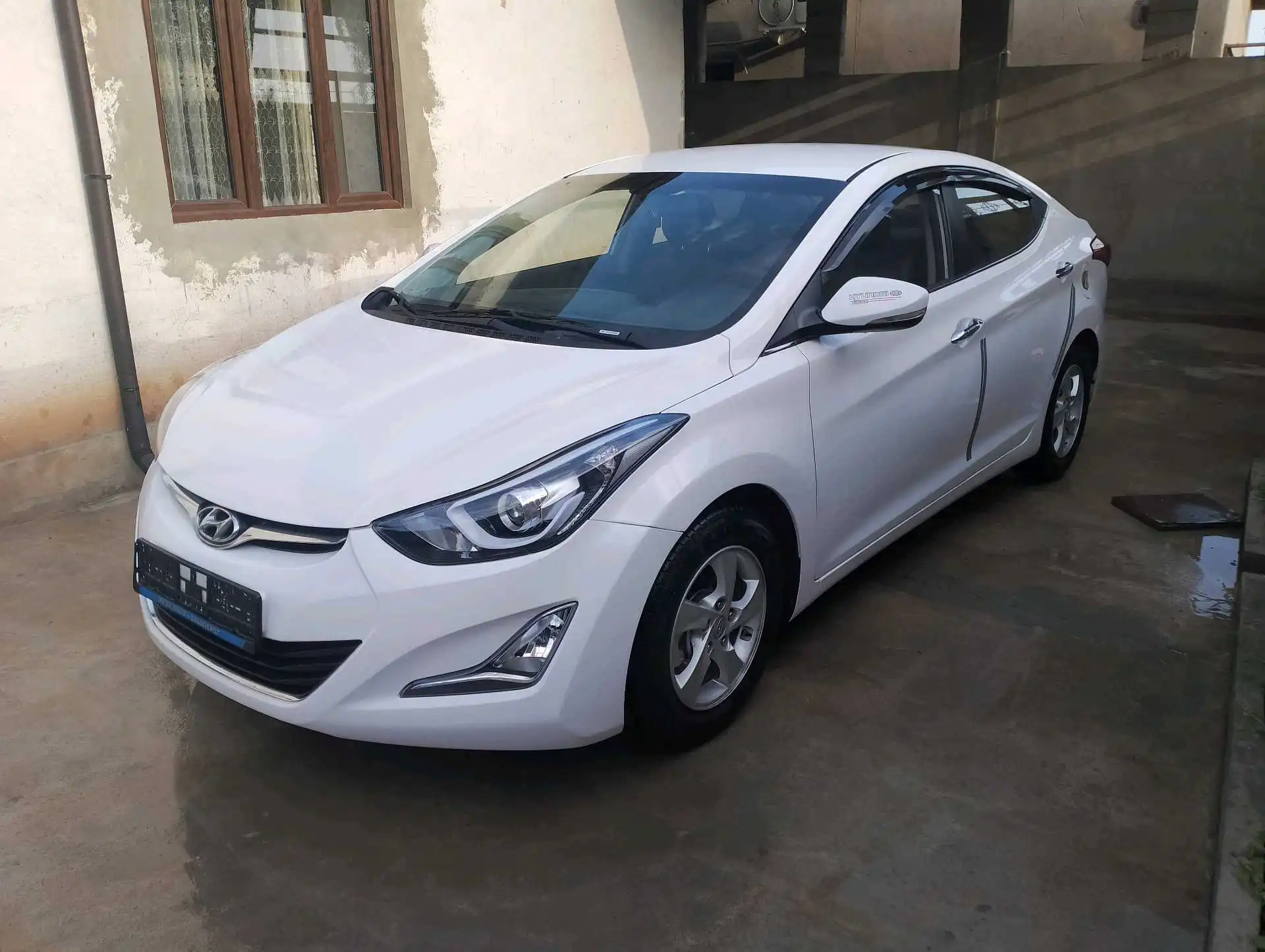 Hyundai Avante 2015 — фото 3