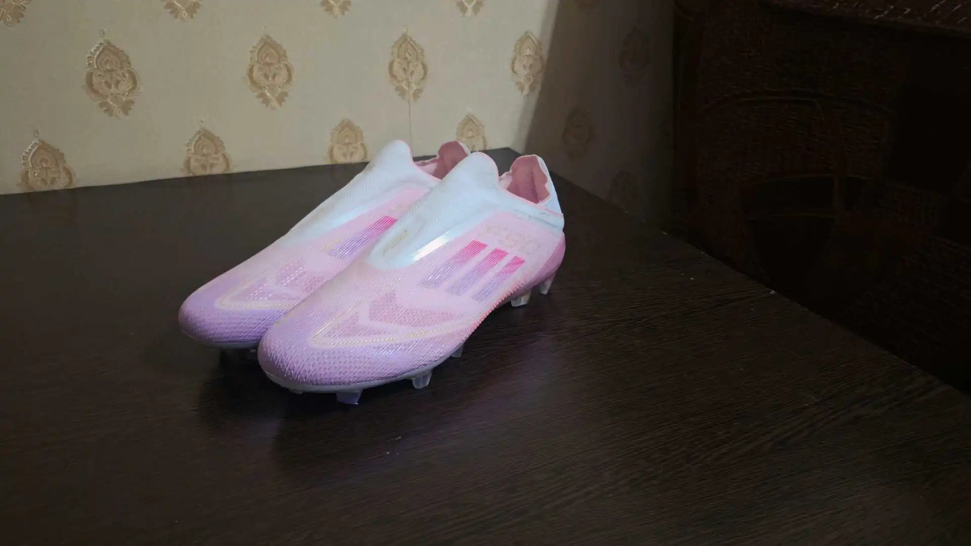 Футбольные бутсы F50