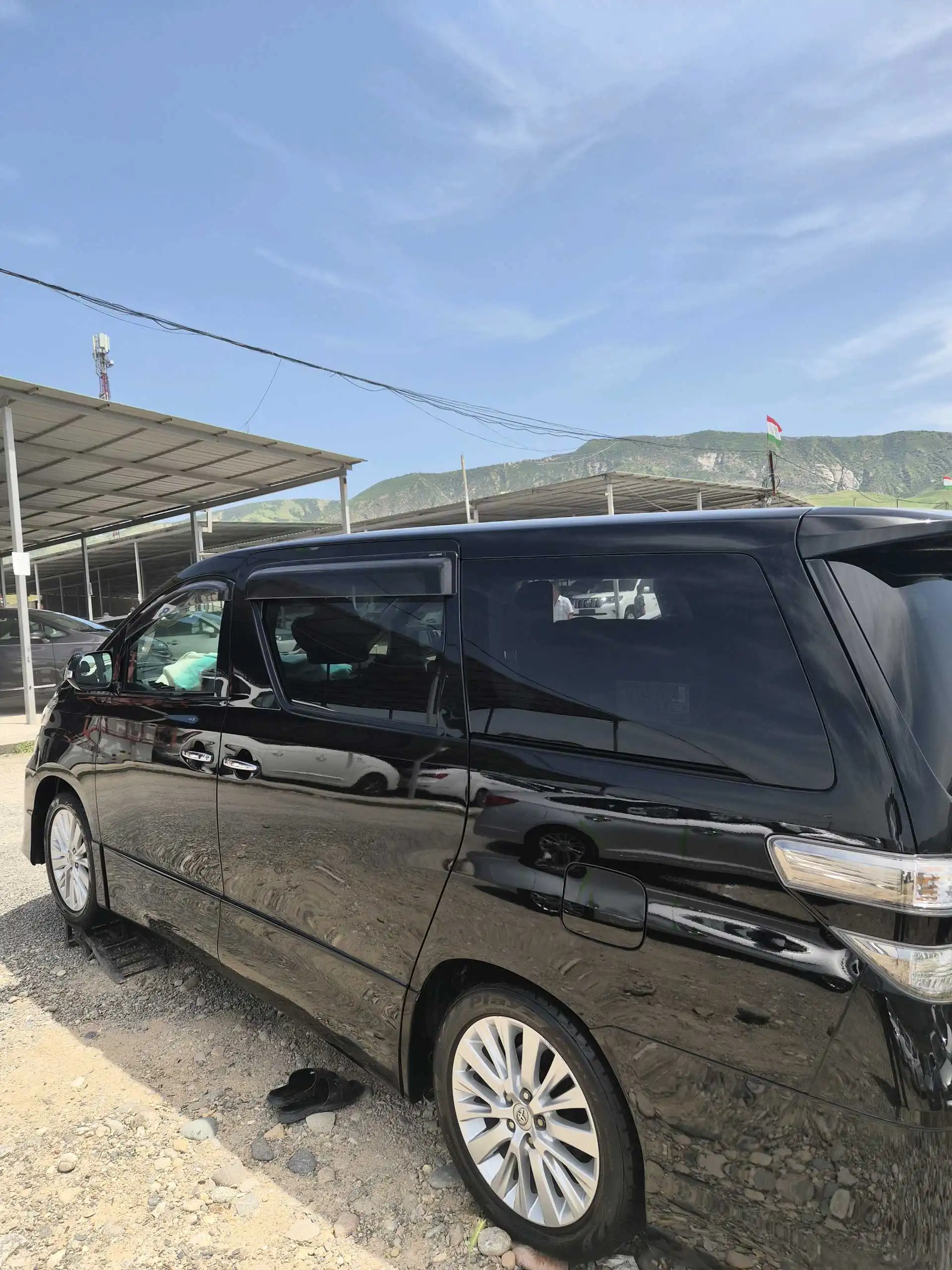 Toyota Vellfire 2014