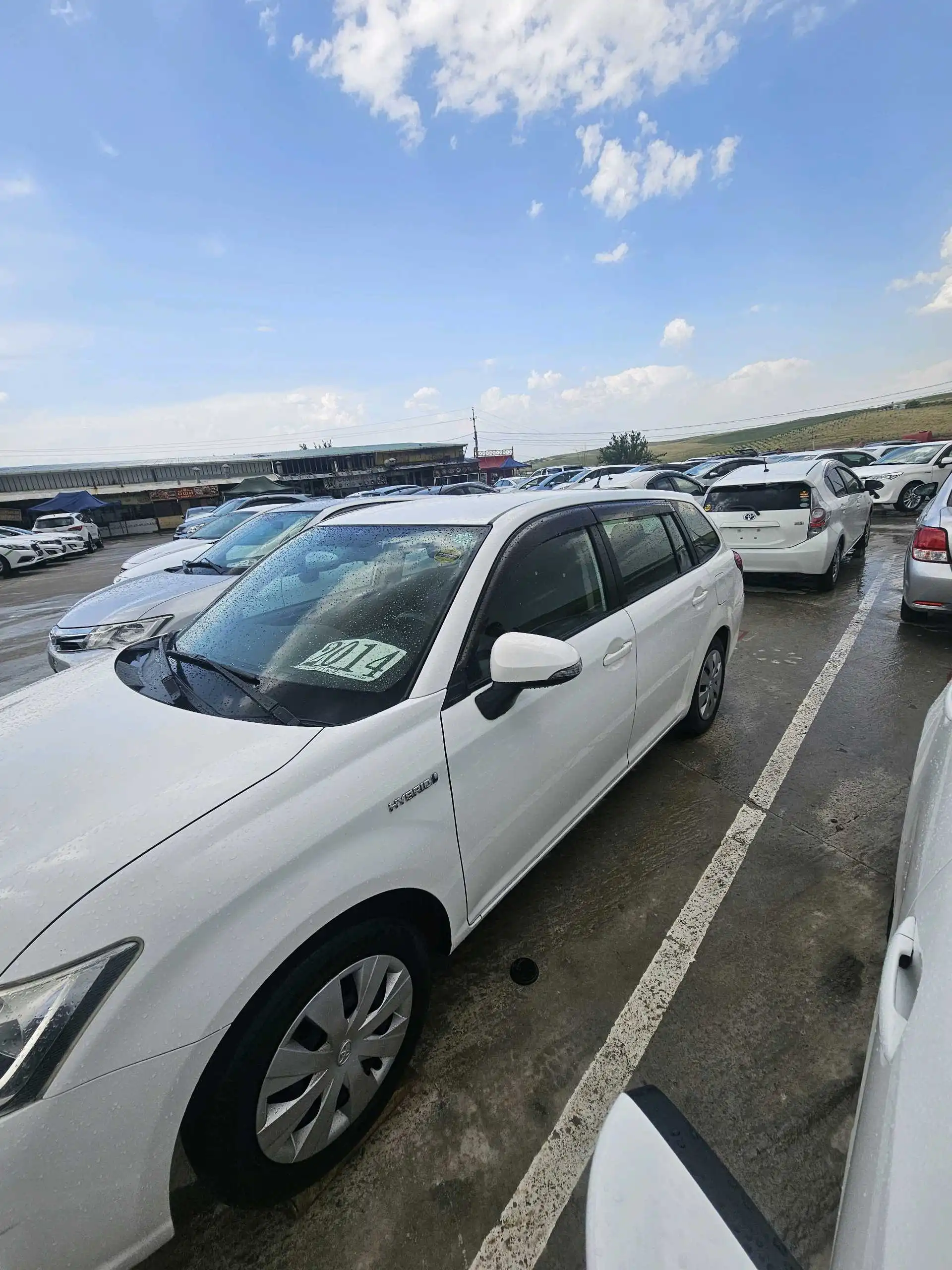 Toyota Fielder 2014
