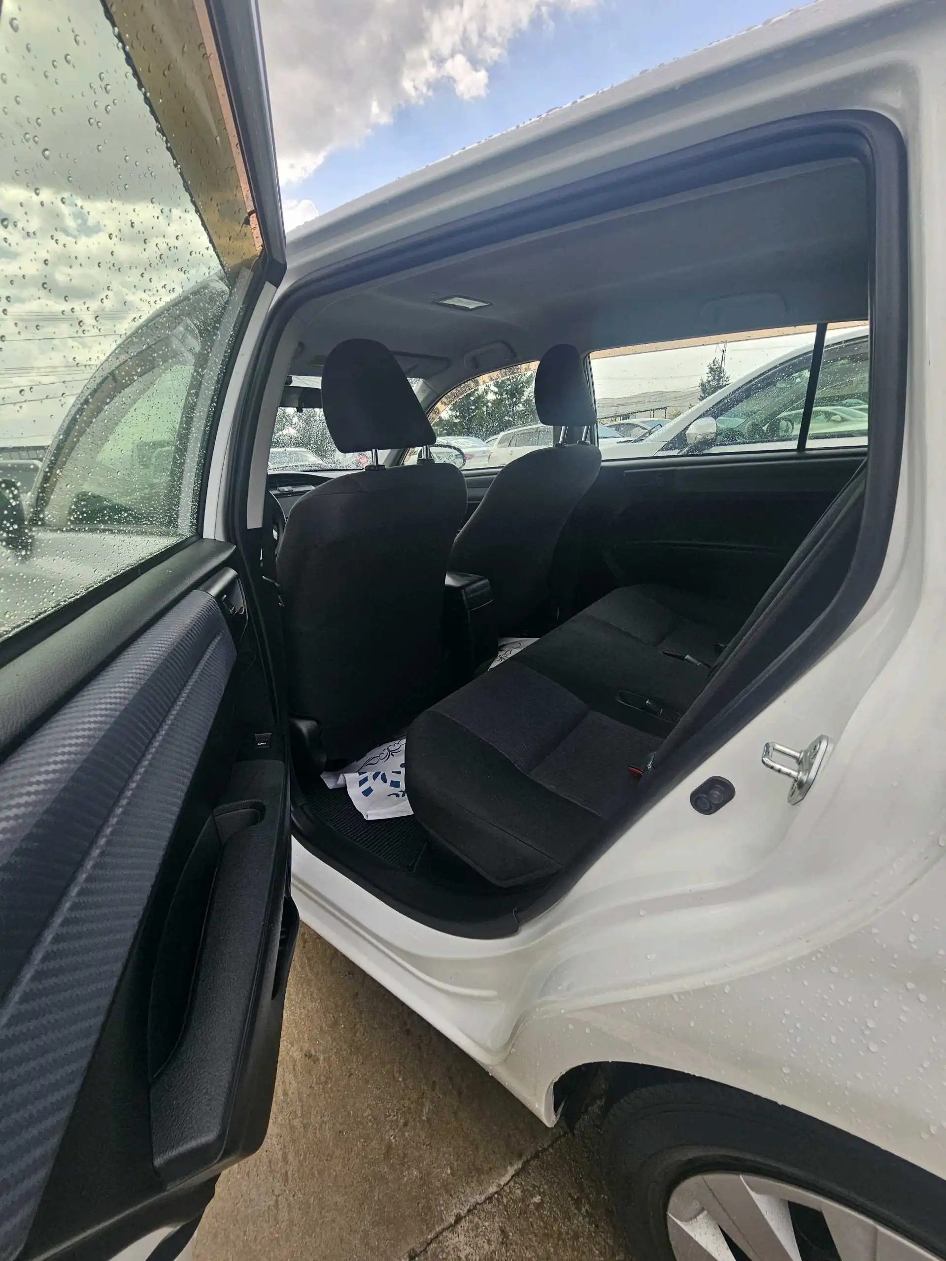 Toyota Fielder 2014
