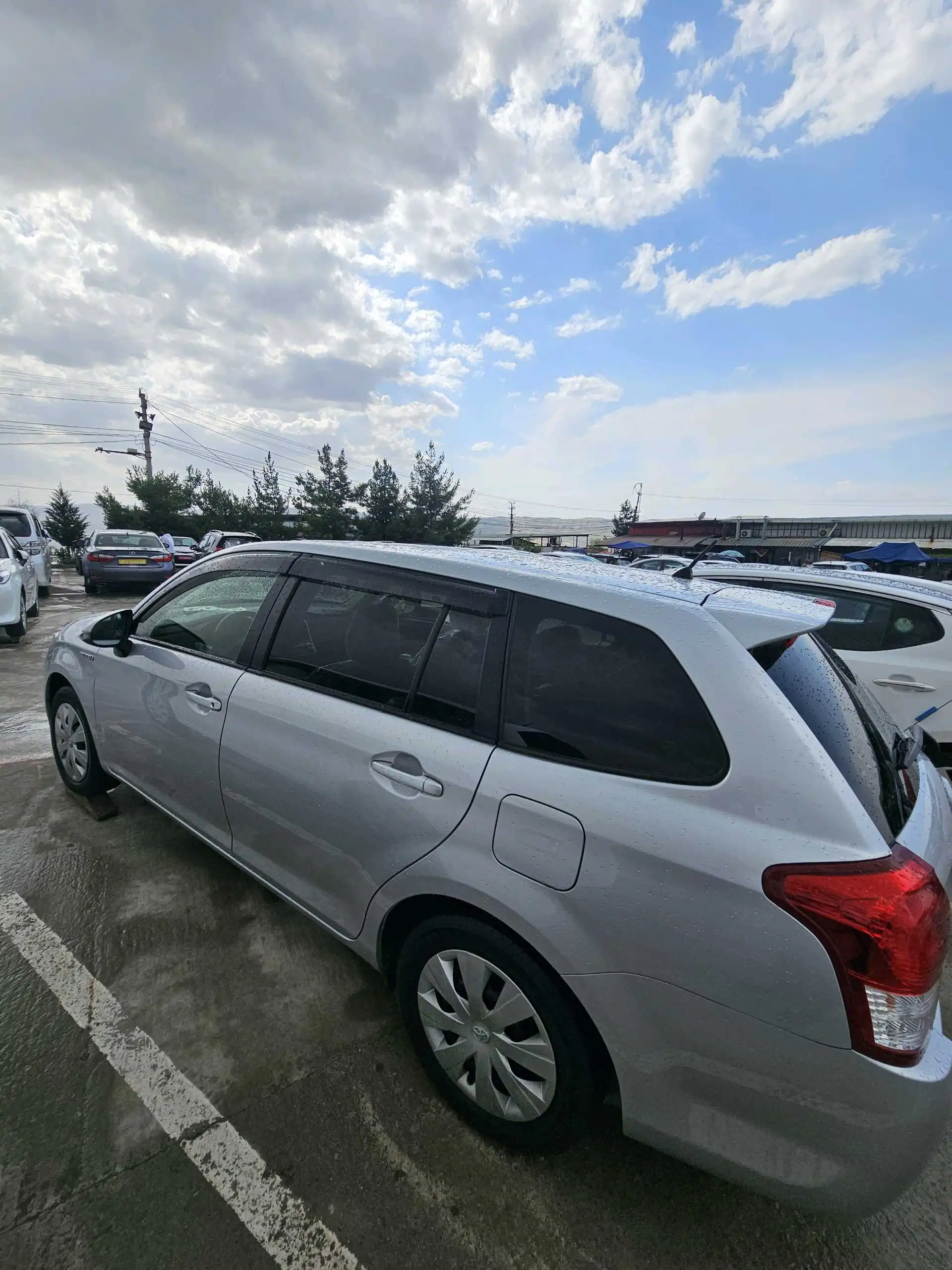 Toyota Fielder 2014
