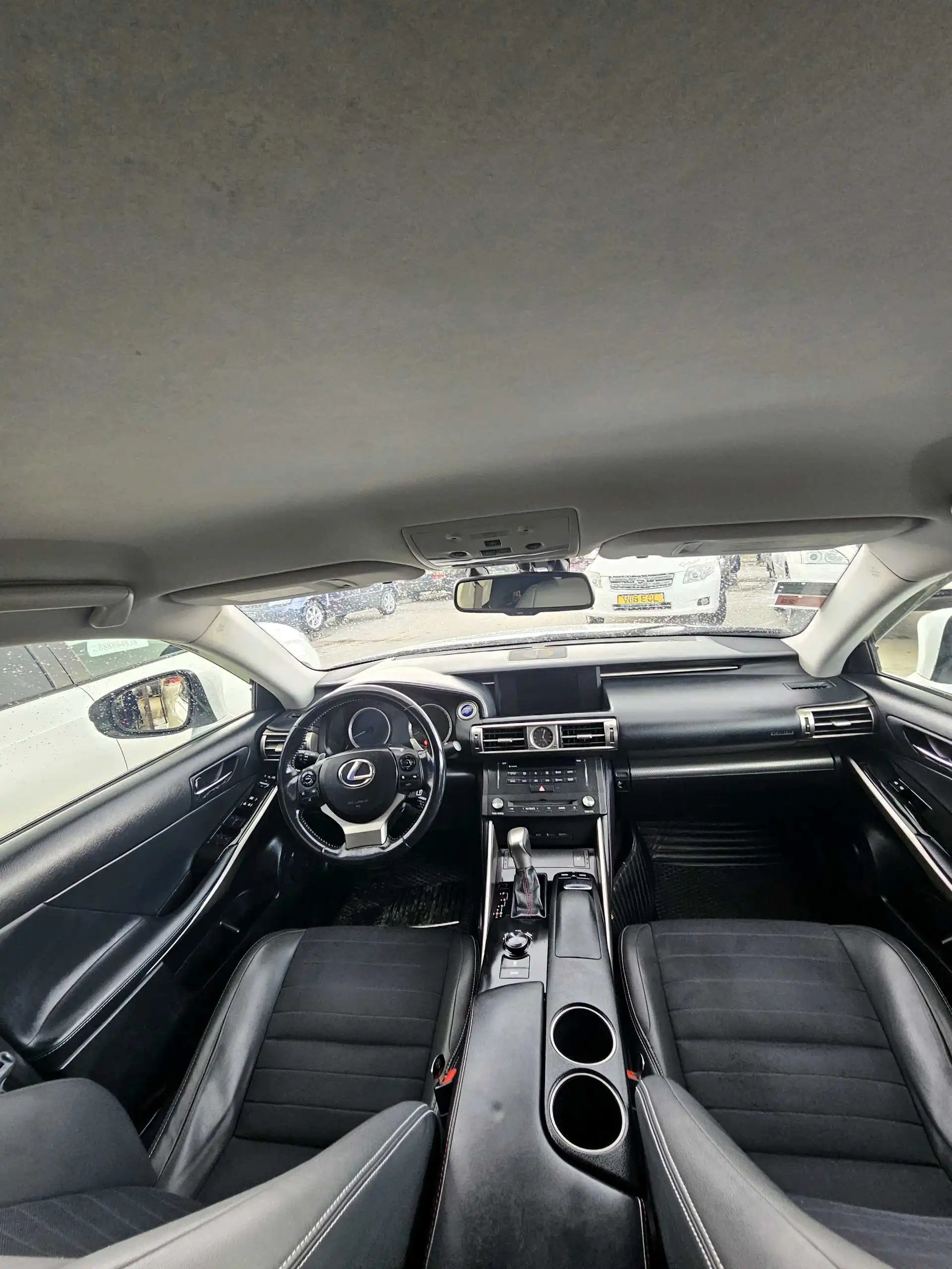 Lexus Is series 2014