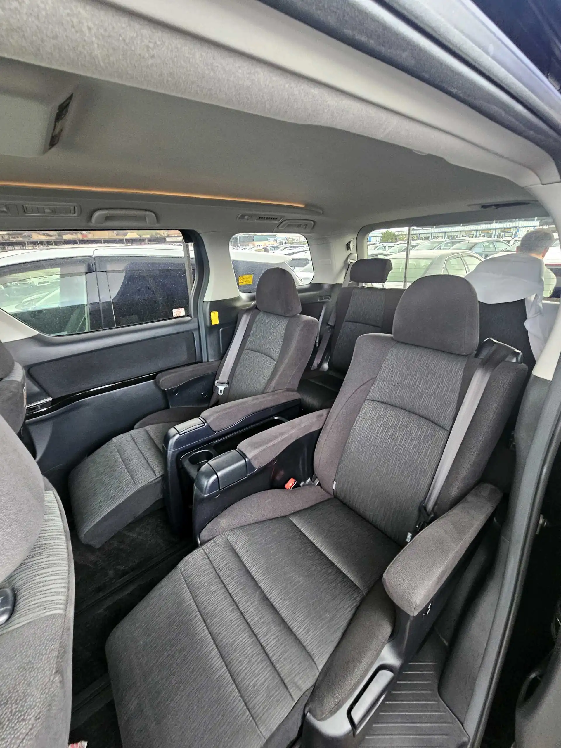 Toyota Vellfire 2014