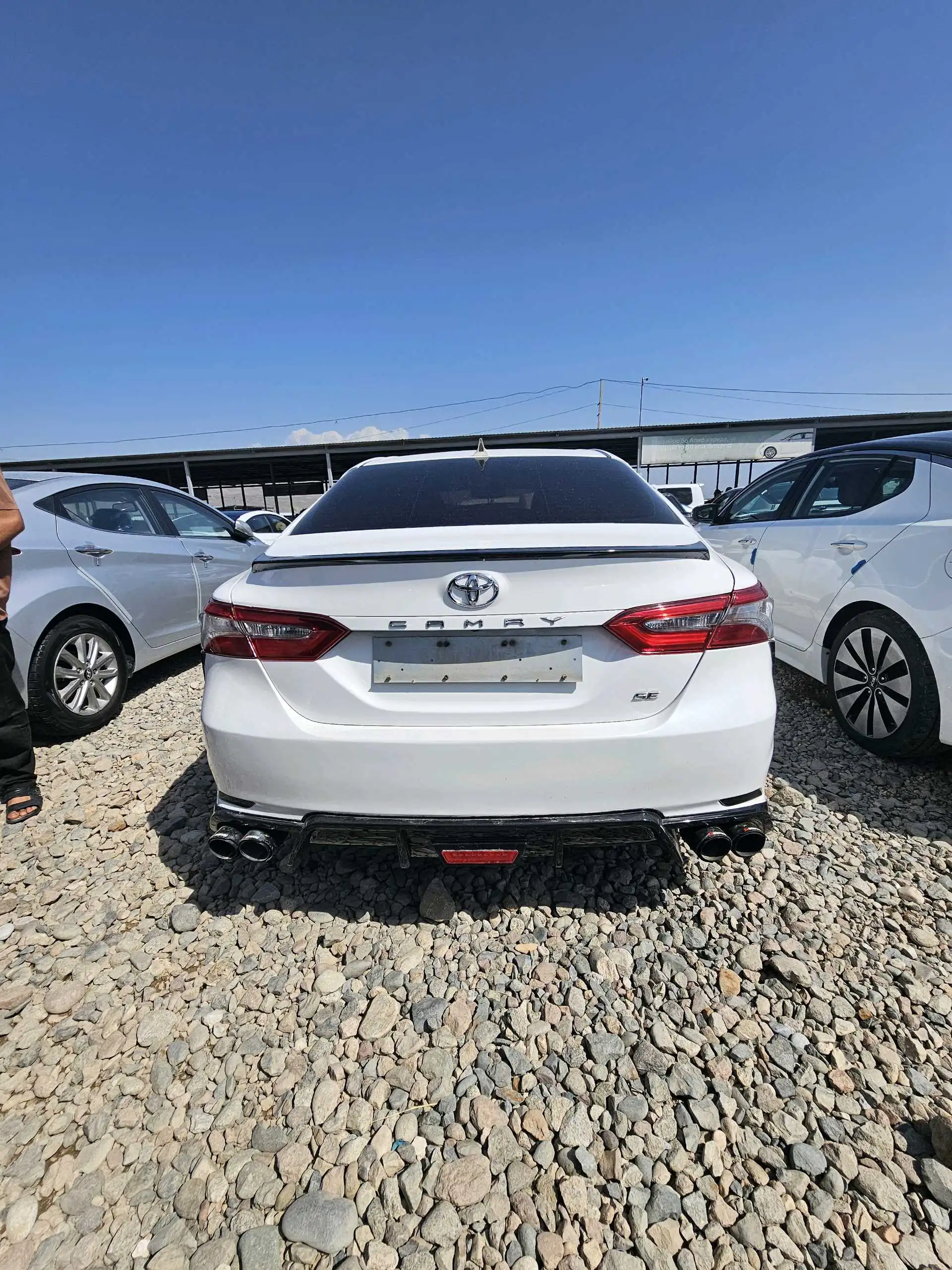 Toyota Camry 2018 — фото 2