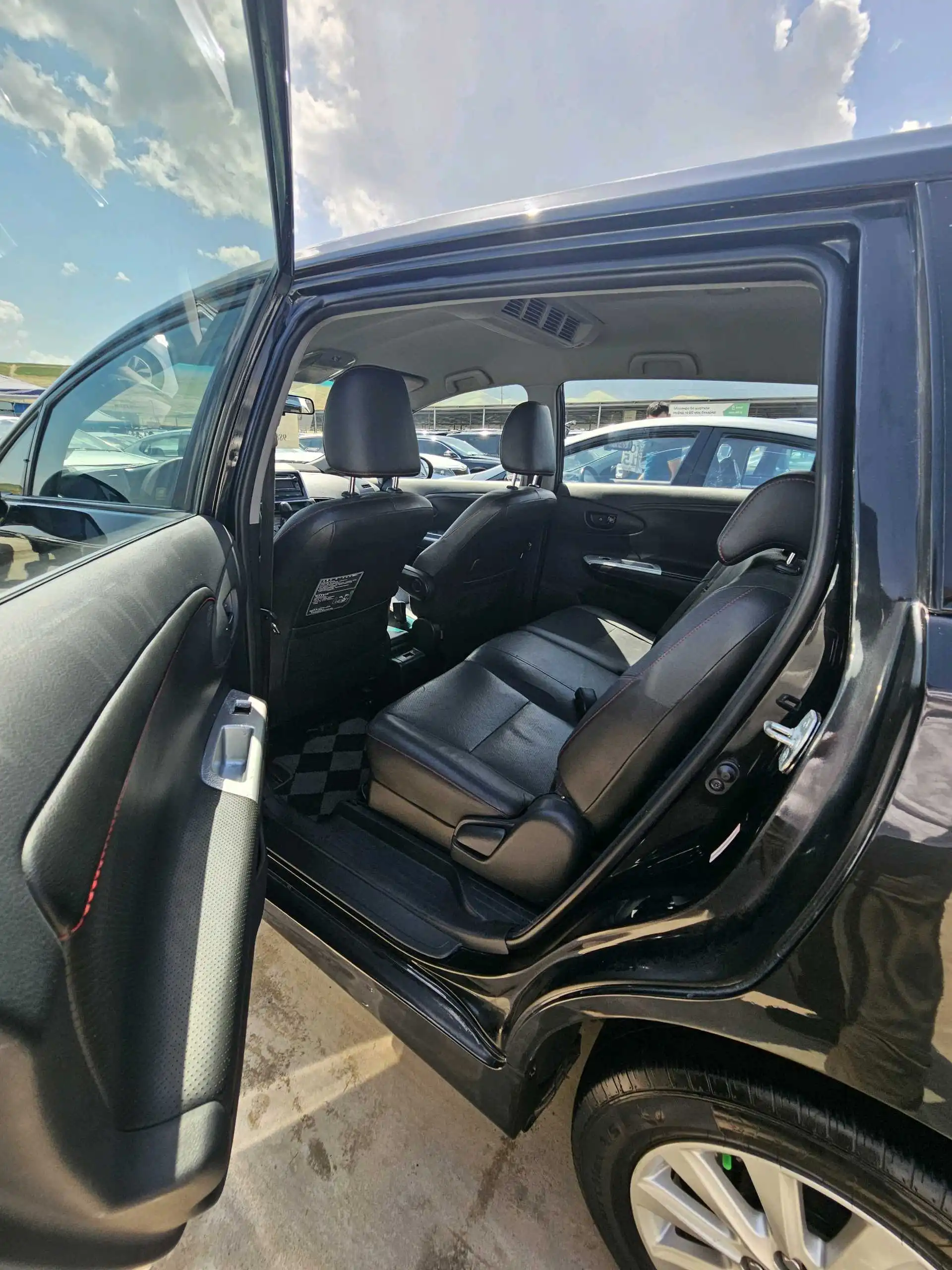 Toyota Wish 2014