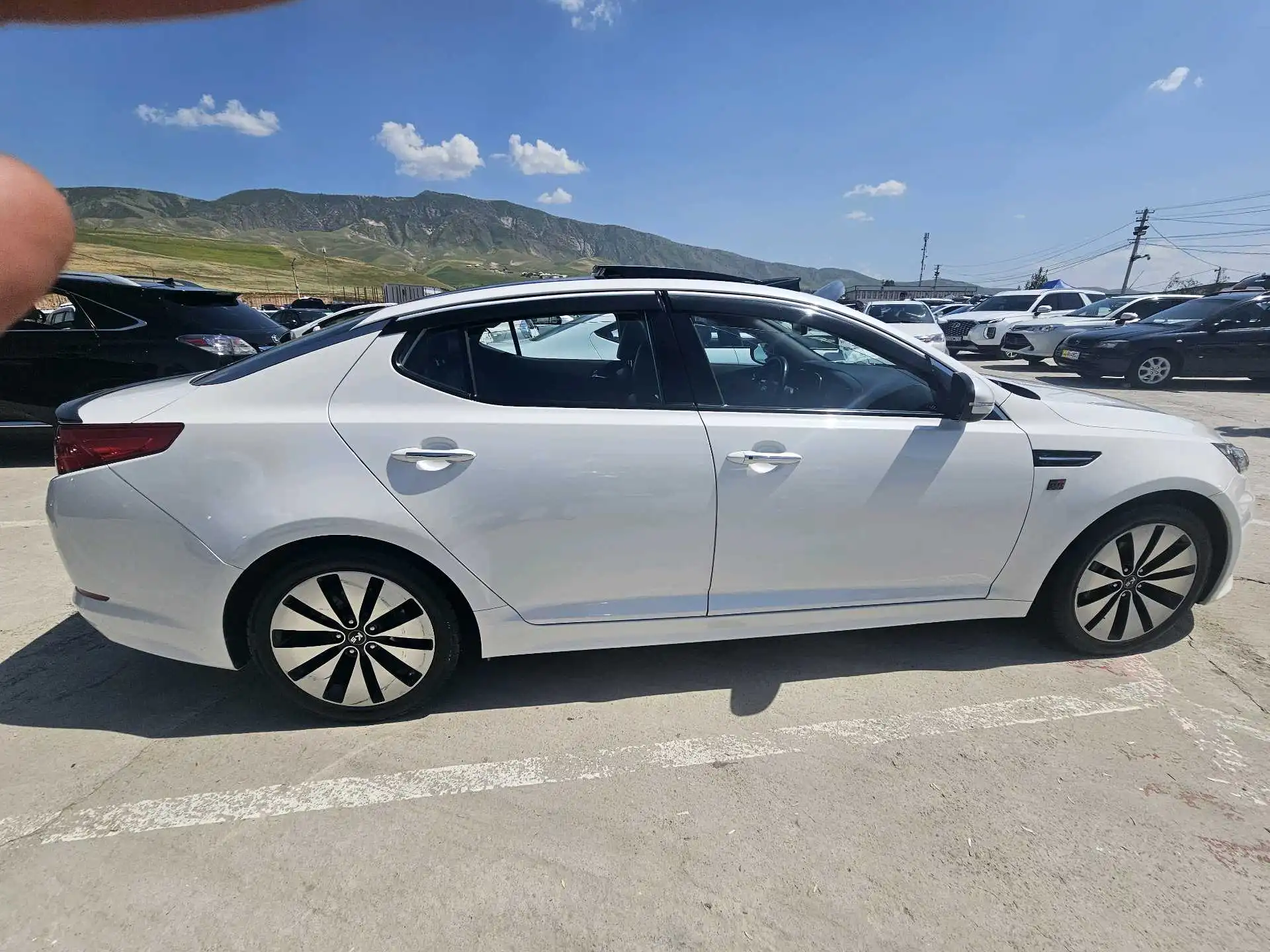 Kia K5 2011