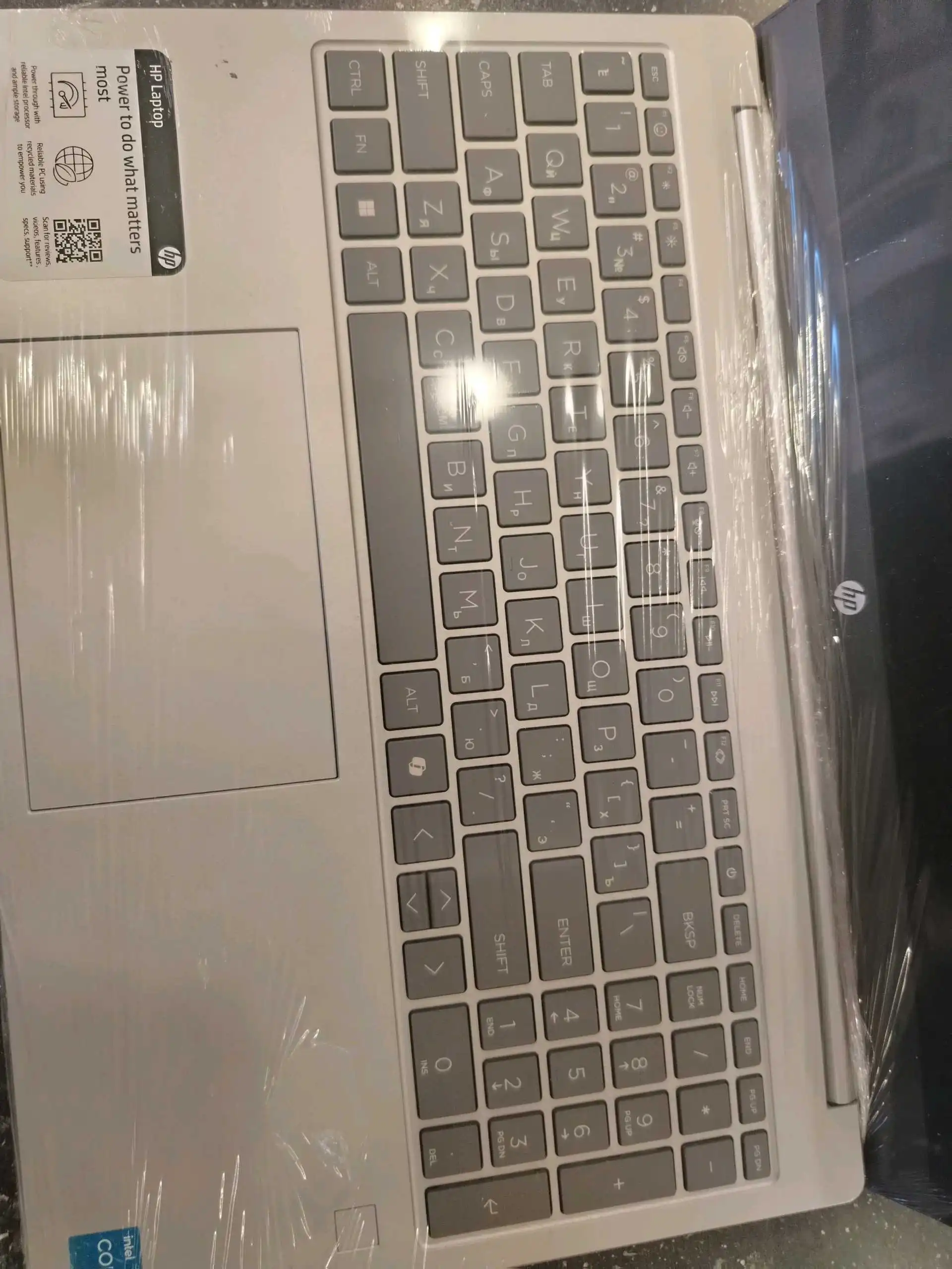 hp laptop/Intel core i3-N305/ram 8gb/SSD 256gb