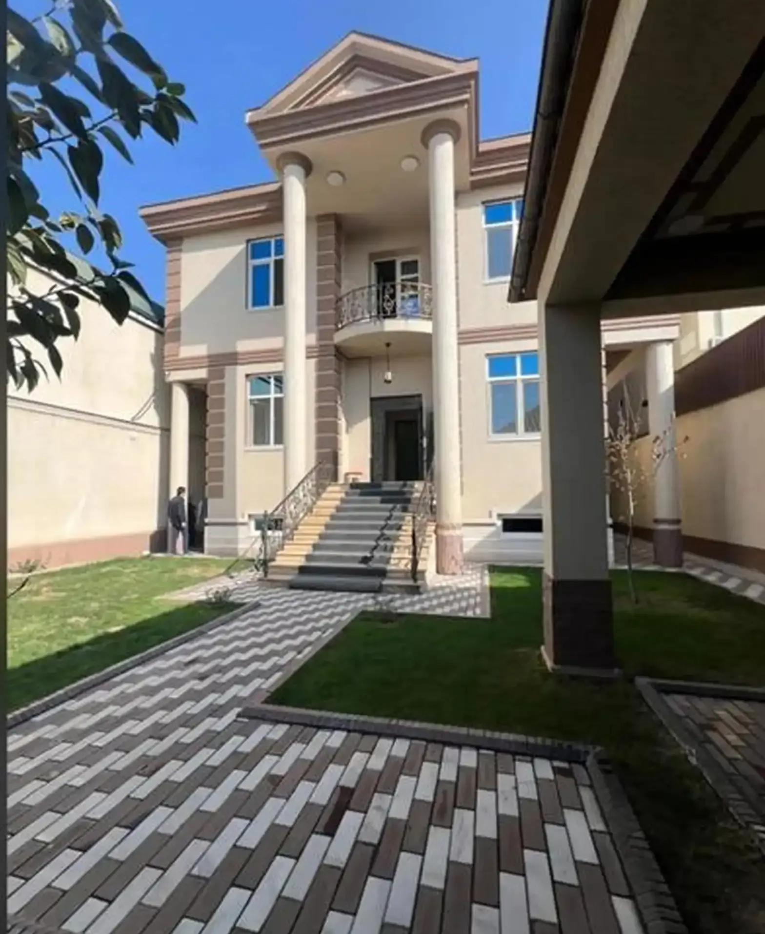 2-этажный, 10 комнатный дом, 550 м², Сомони — фото 2
