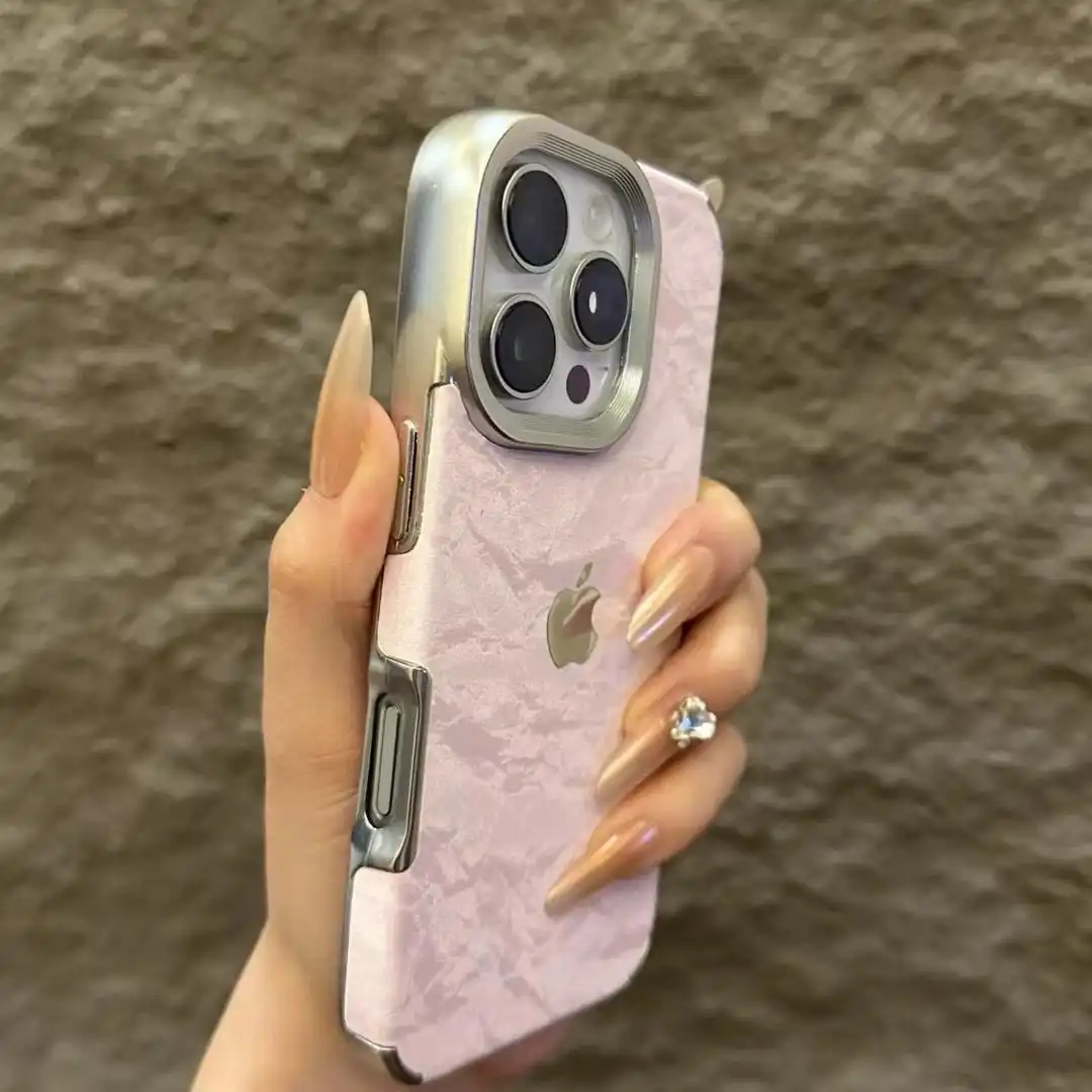 Чехлы для IPhone 16pro max