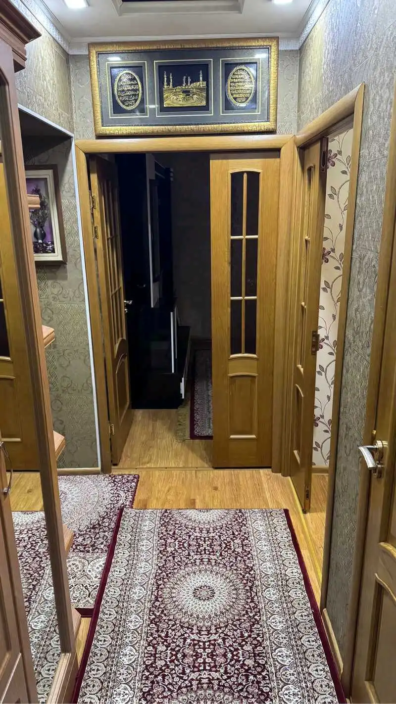 3-к квартира, 3 этаж, 80 м², Аэропорт