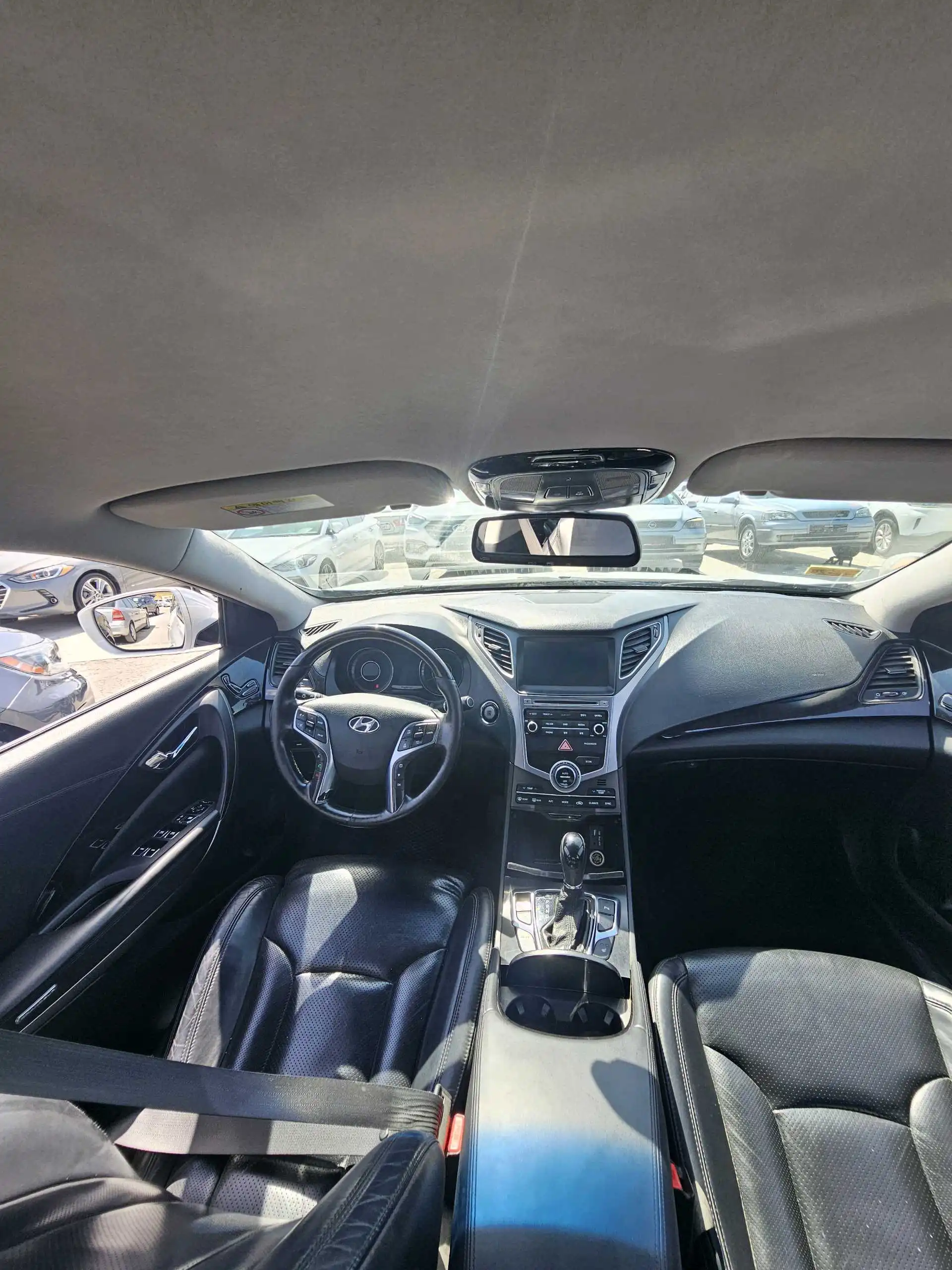 Hyundai Grandeur 2015