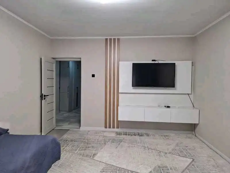2-к квартира, 7 этаж, 60 м², Цум, доми Сегафредо