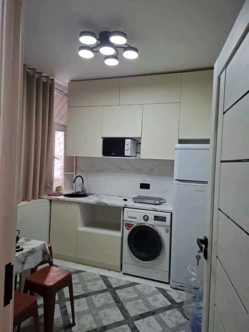2-к квартира, 7 этаж, 60 м², Цум, доми Сегафредо