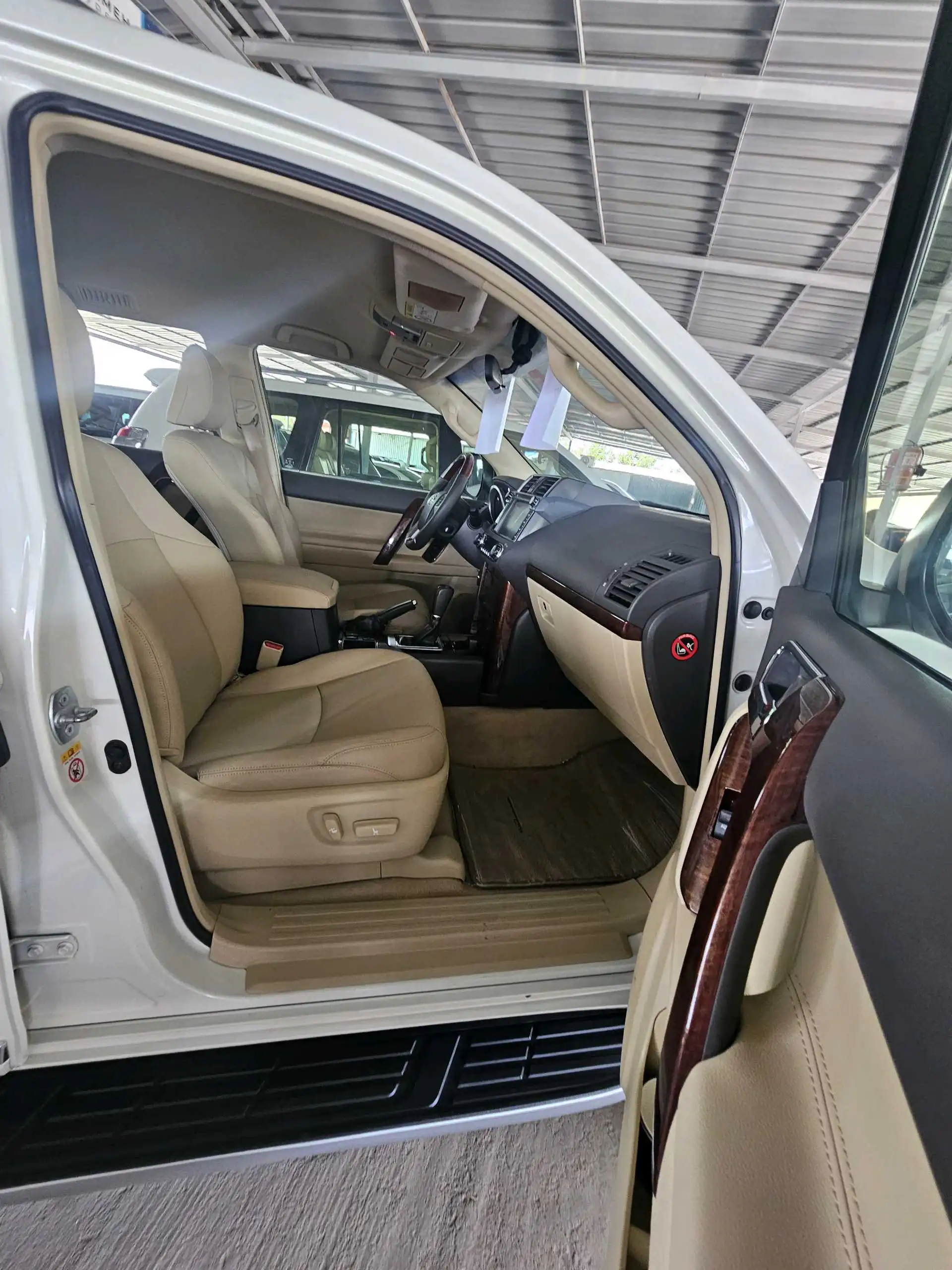 Toyota Land cruiser prado 2015
