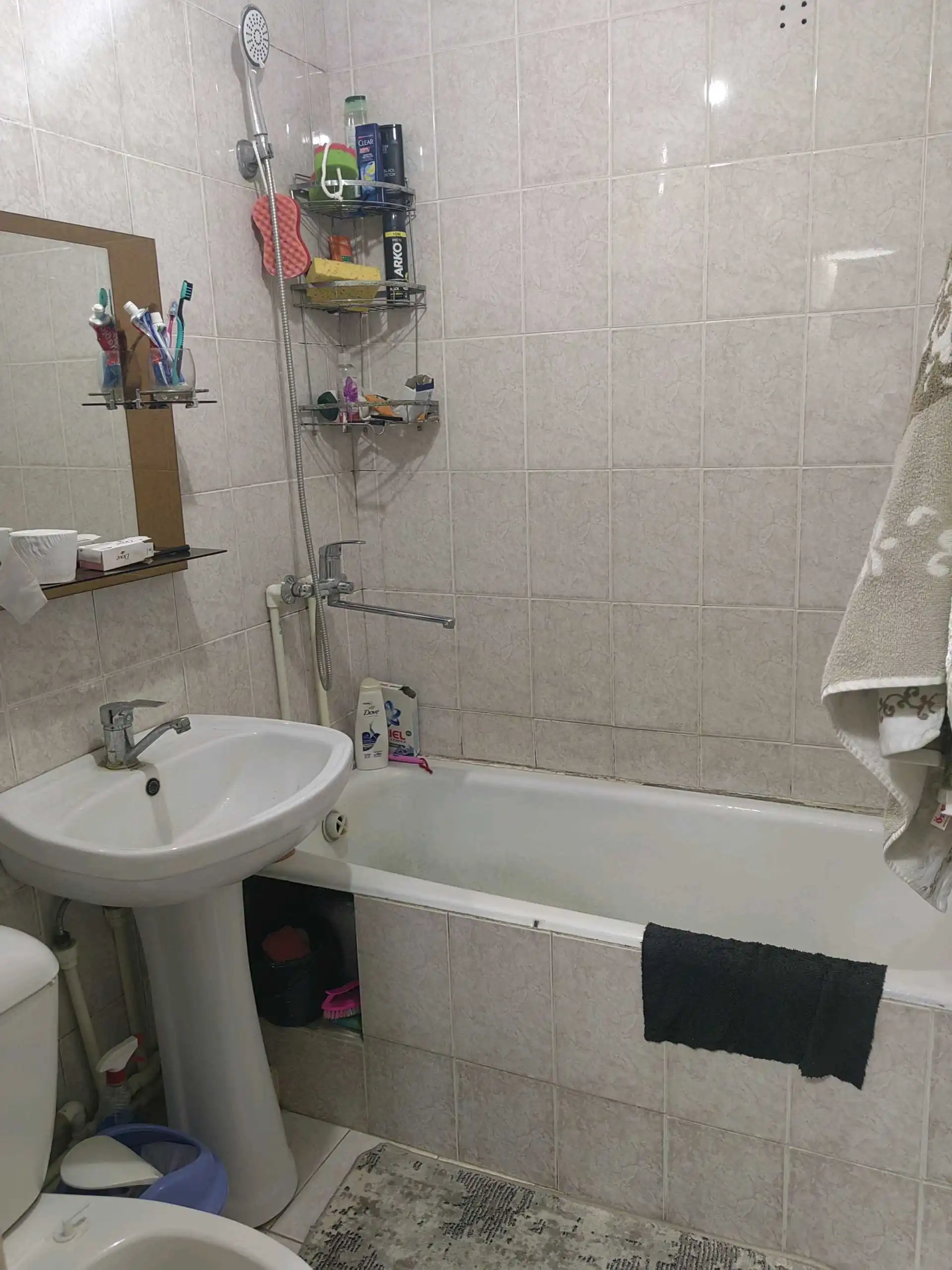 3-к квартира, 2 этаж, 64 м², 33 микрорайон 65 дом