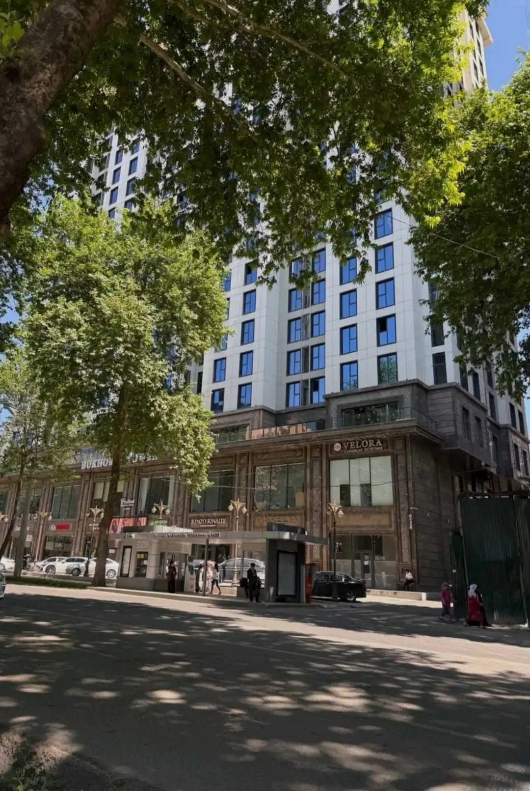 3-к квартира, 18 этаж, 81 м², И.Сомонӣ