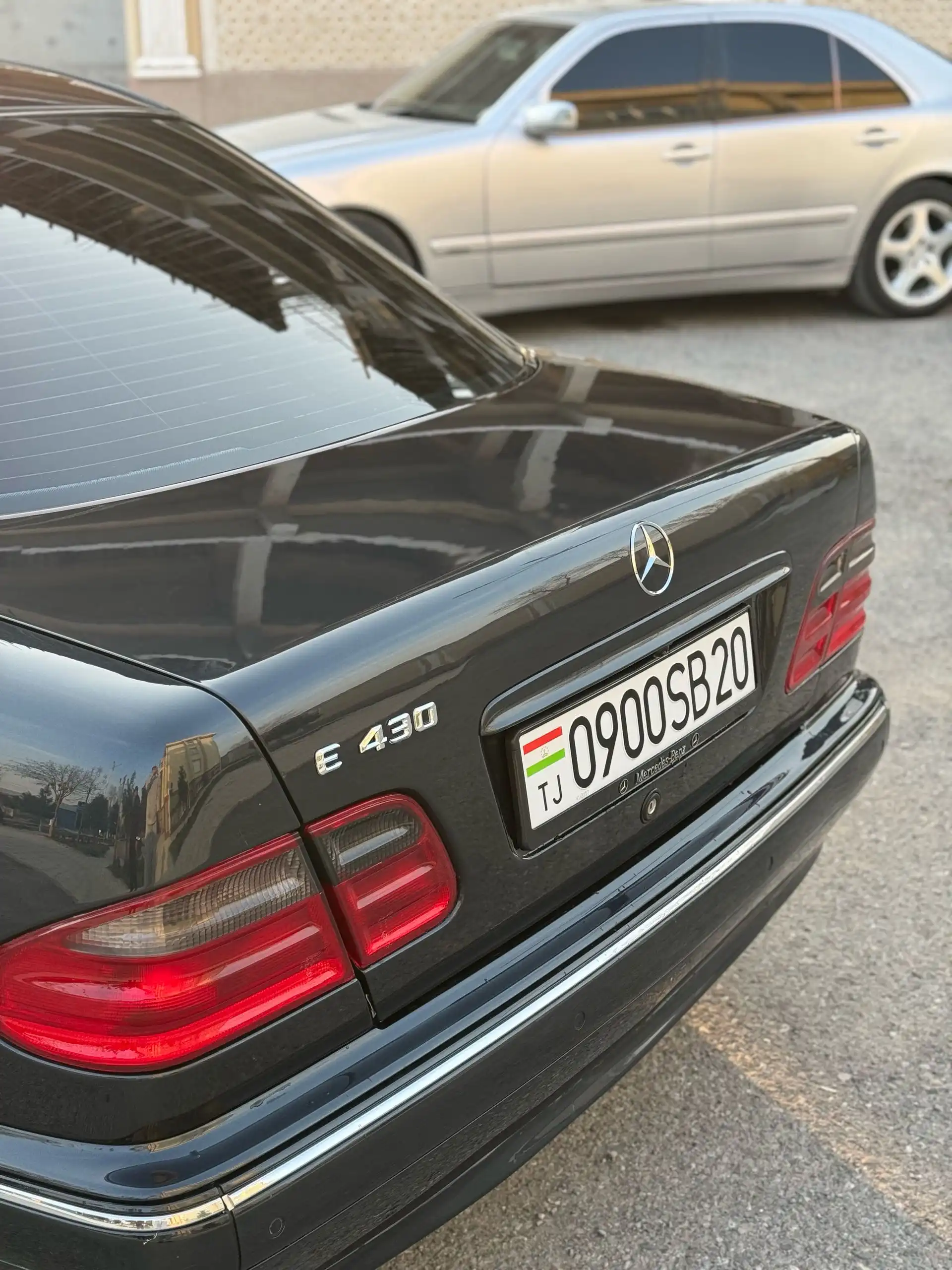 Mercedes-benz E class 2001
