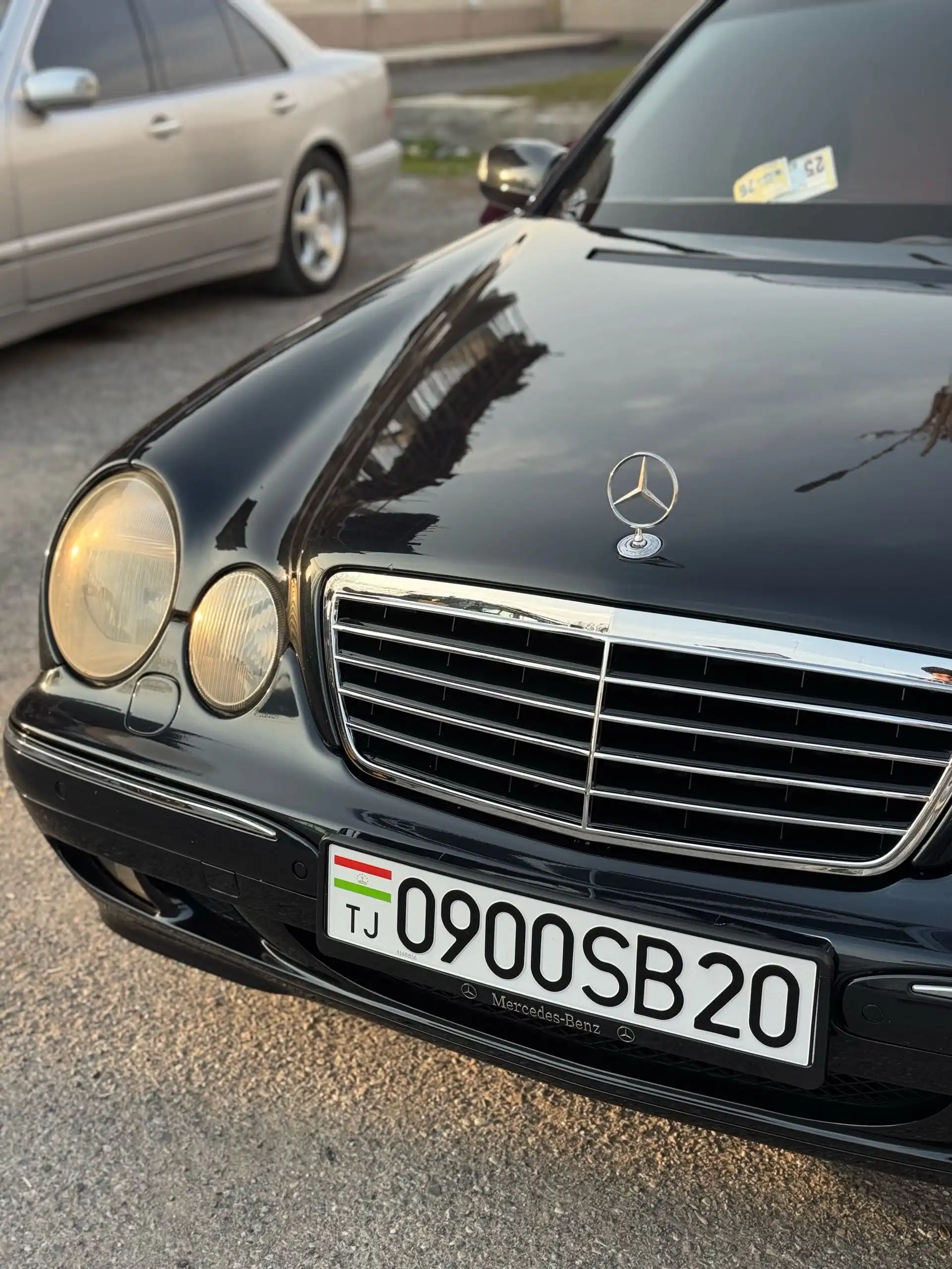 Mercedes-benz E class 2001