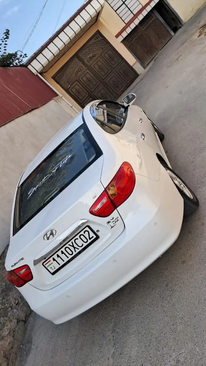 Hyundai Avante 2010