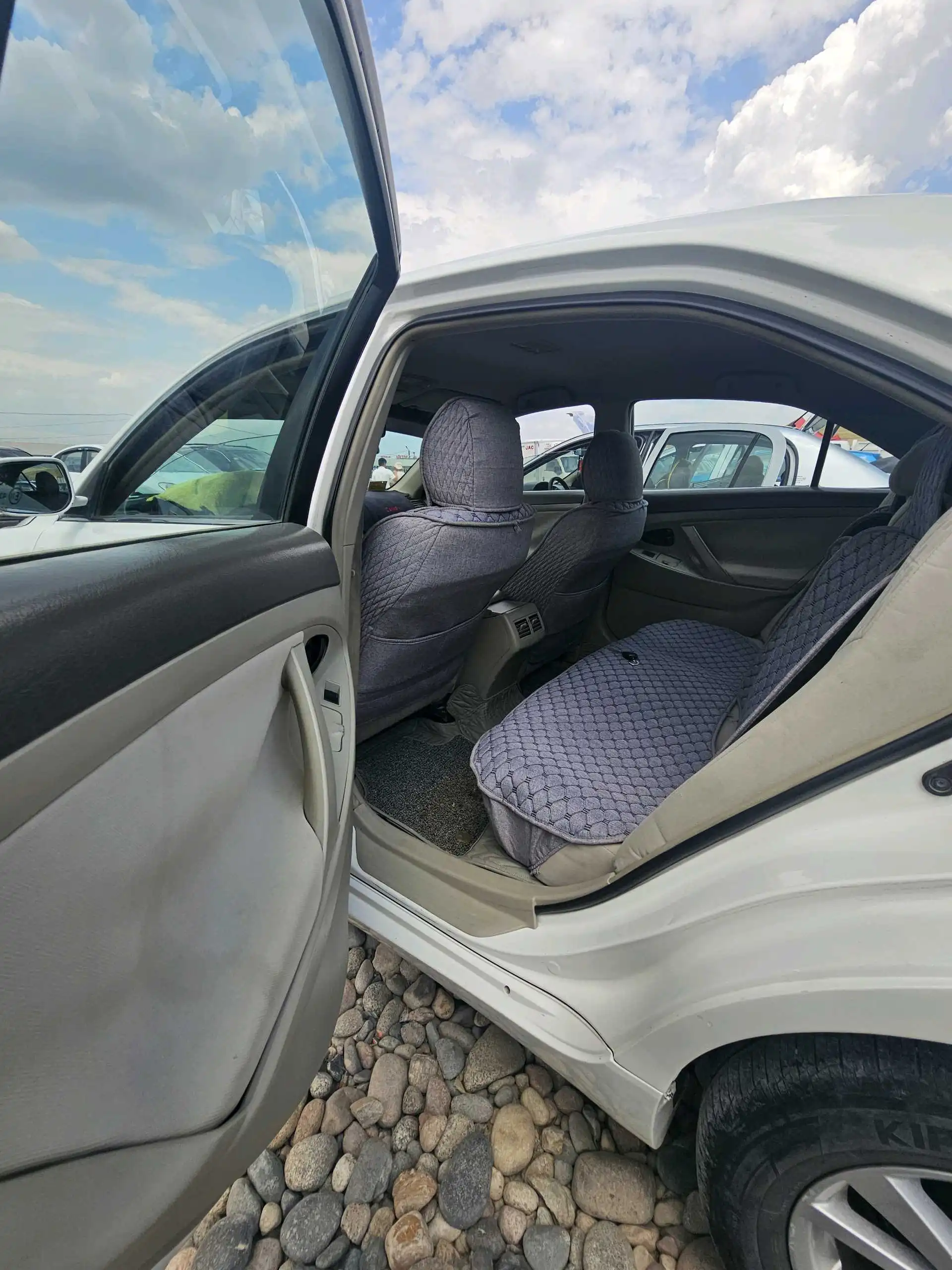 Toyota Camry 2010 — фото 7