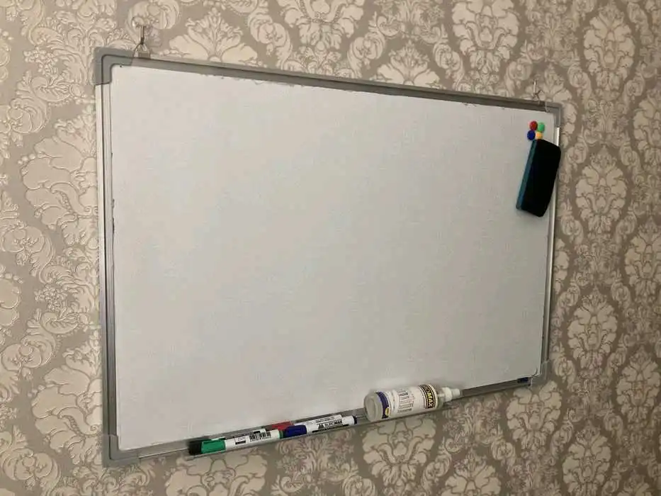 Магнитно- Маркерная доска 80×120 двусторонняя