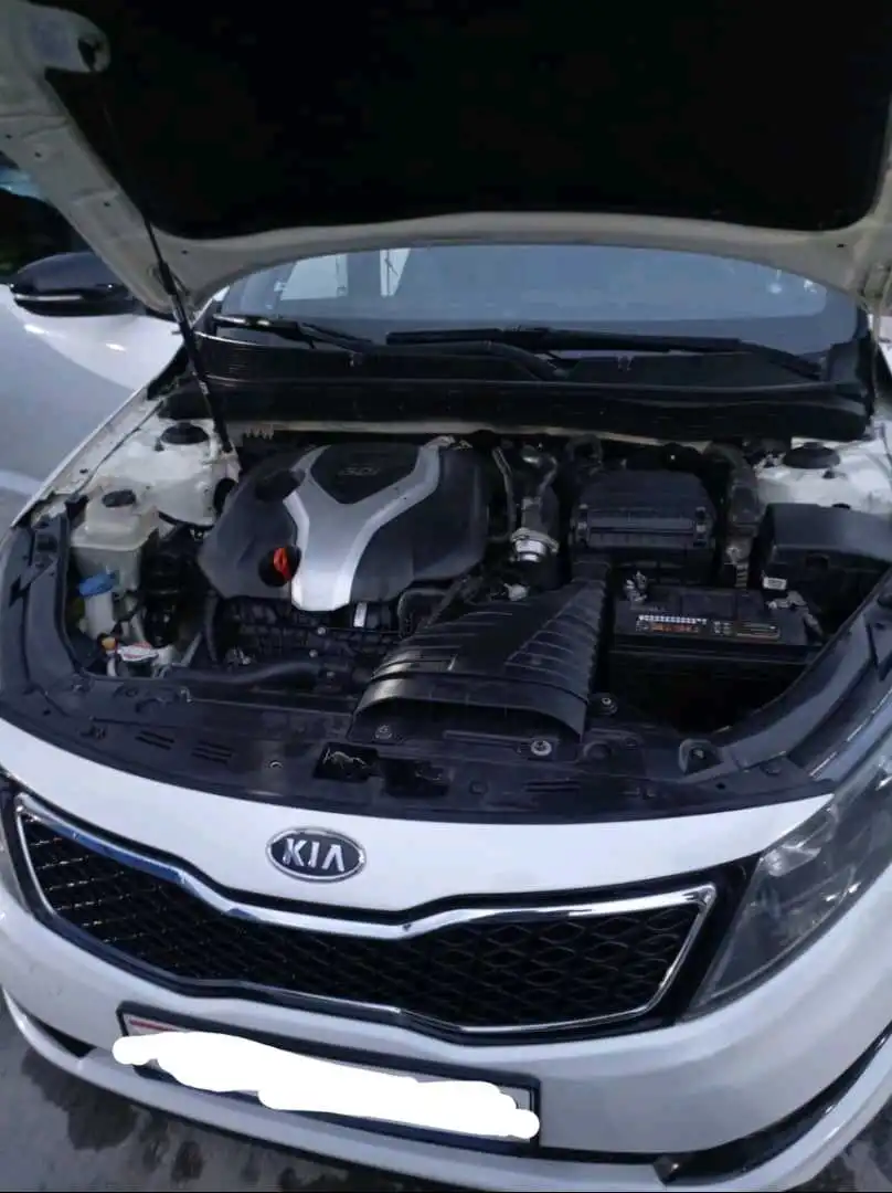 Kia K5 2011