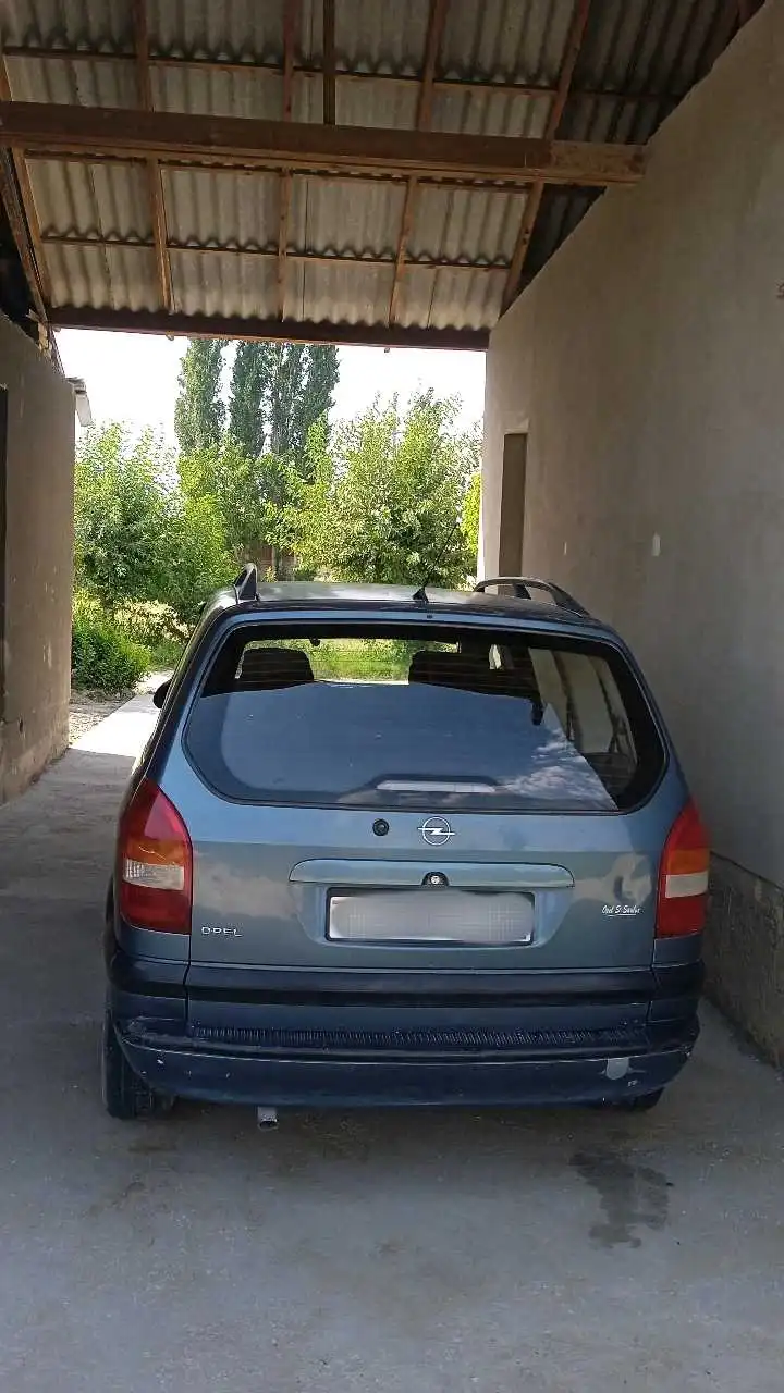 Opel Zafira 2000