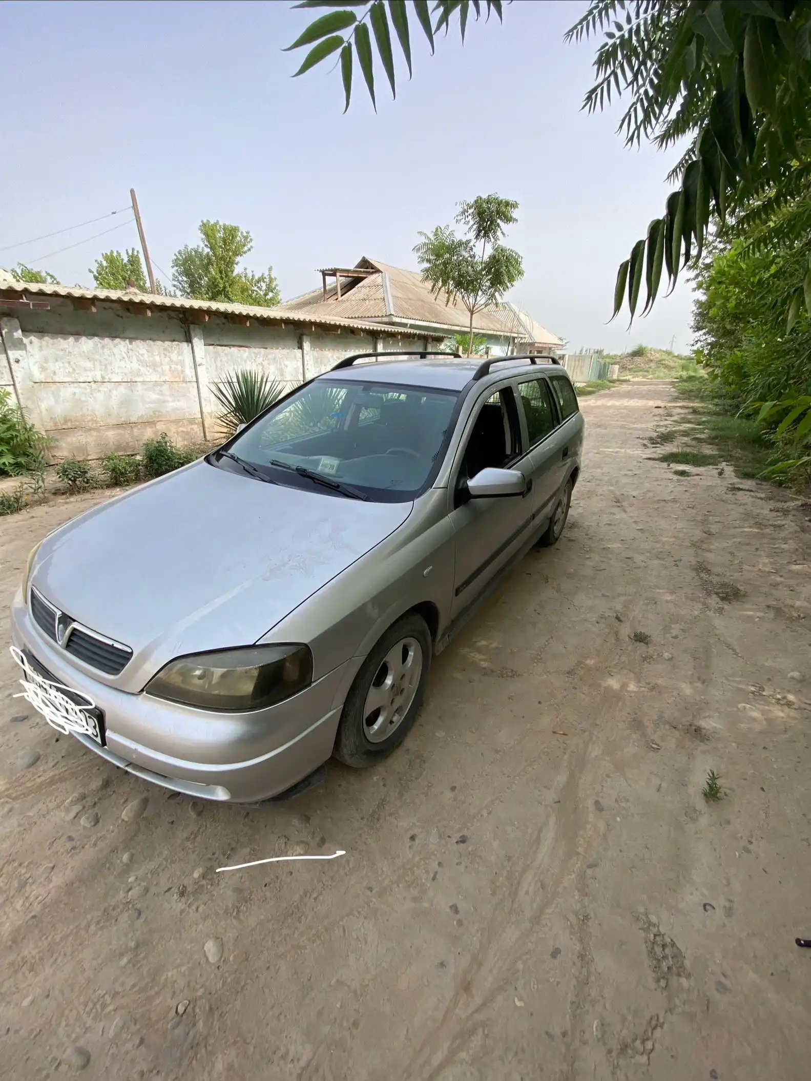 Opel Astra j 1998