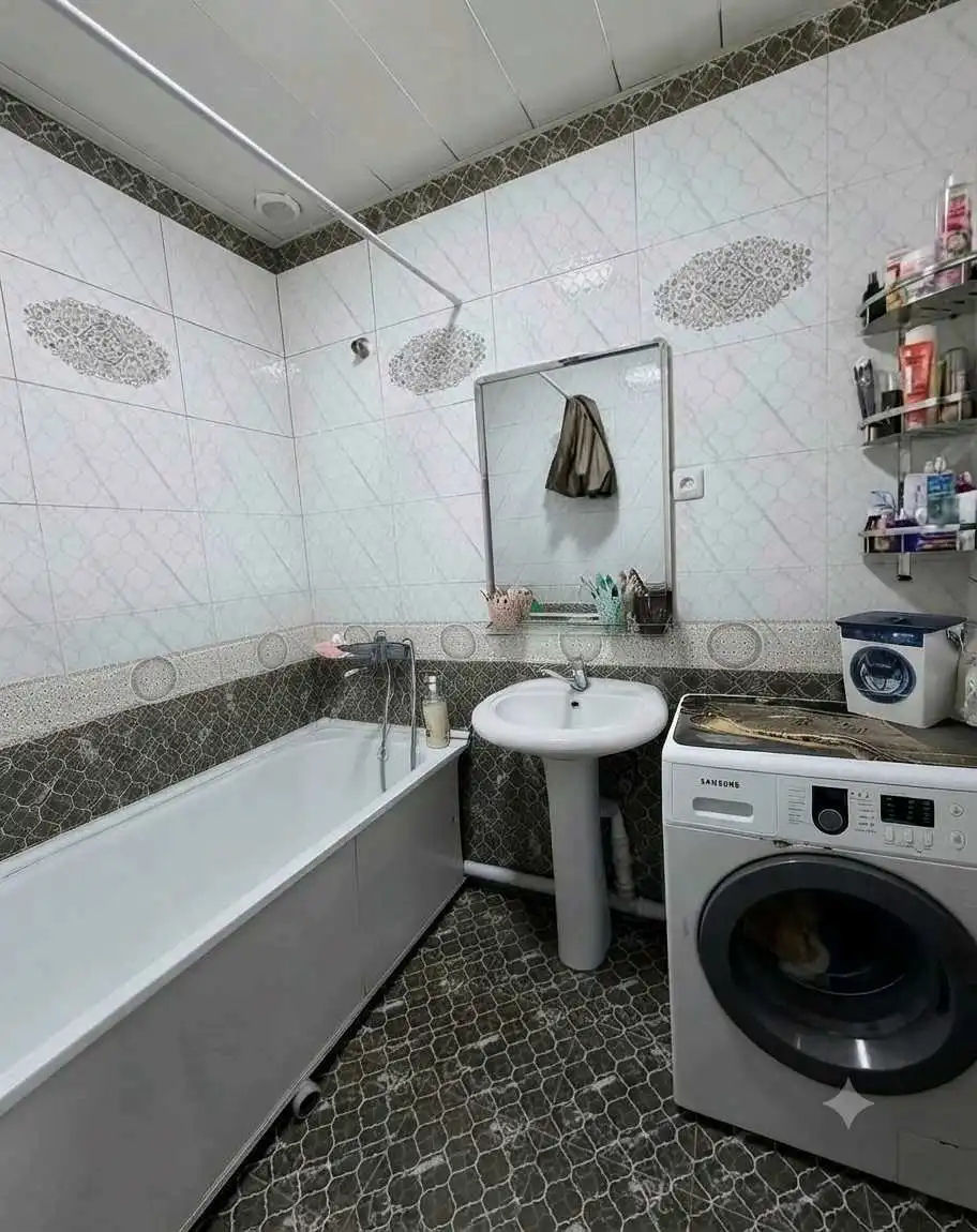 3-к квартира, 6 этаж, 67 м², Фирдавси