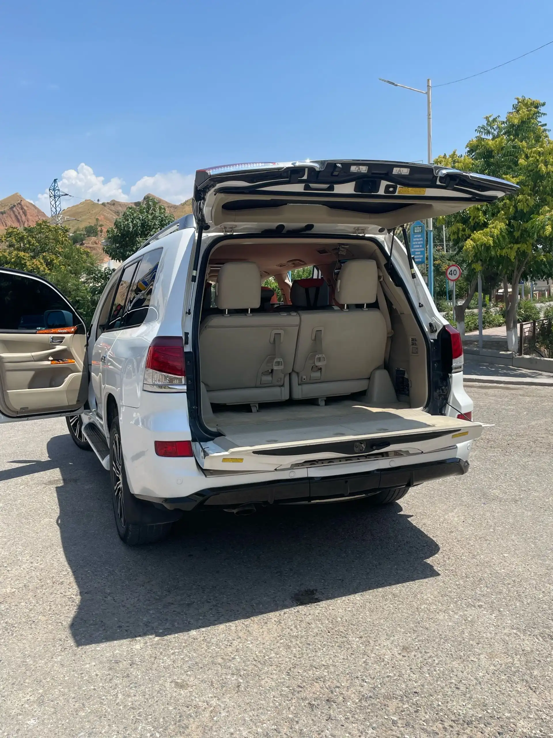 Lexus Lx series 2008