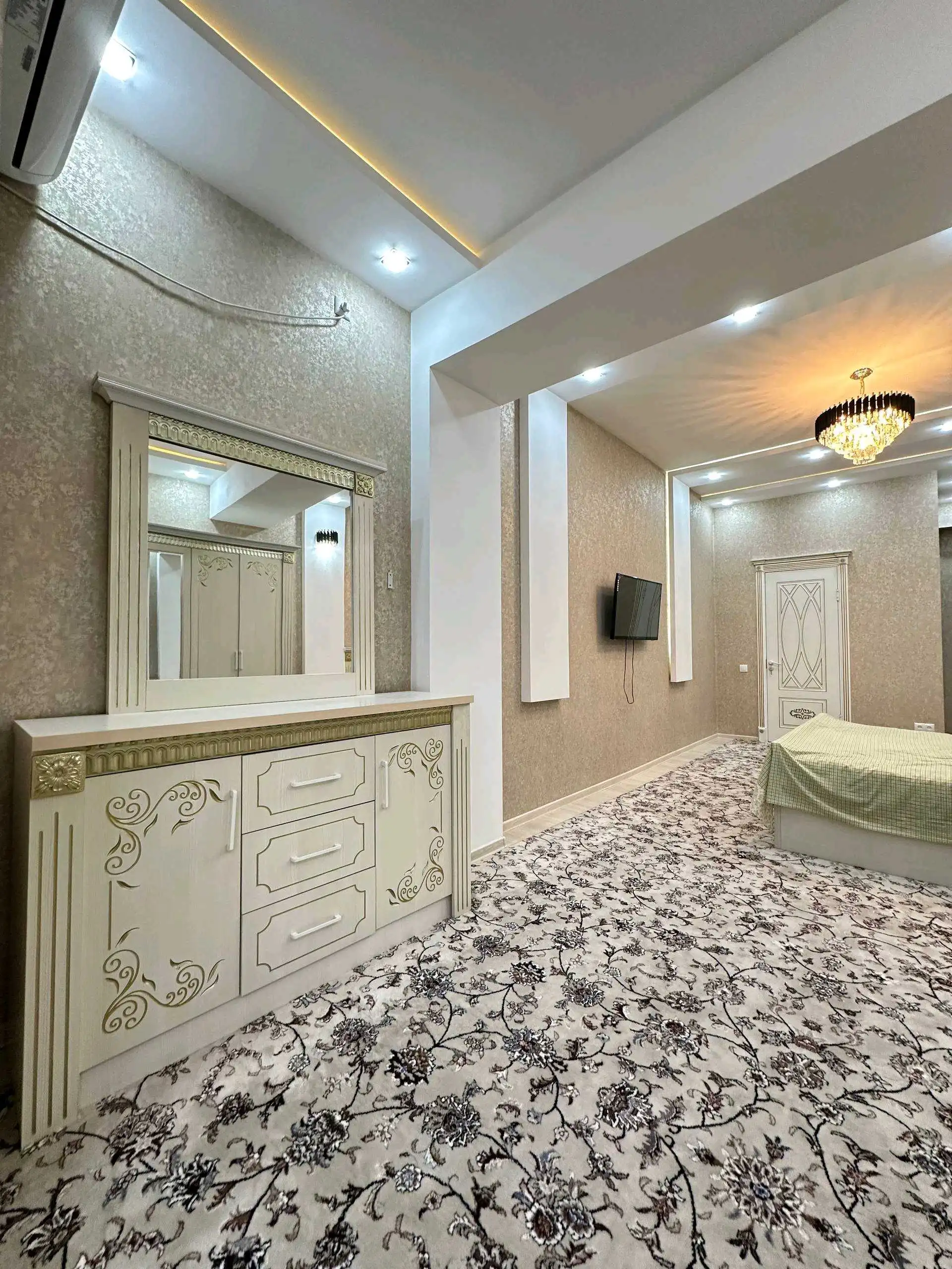 4-к квартира, 19 этаж, 143 м², Сомони