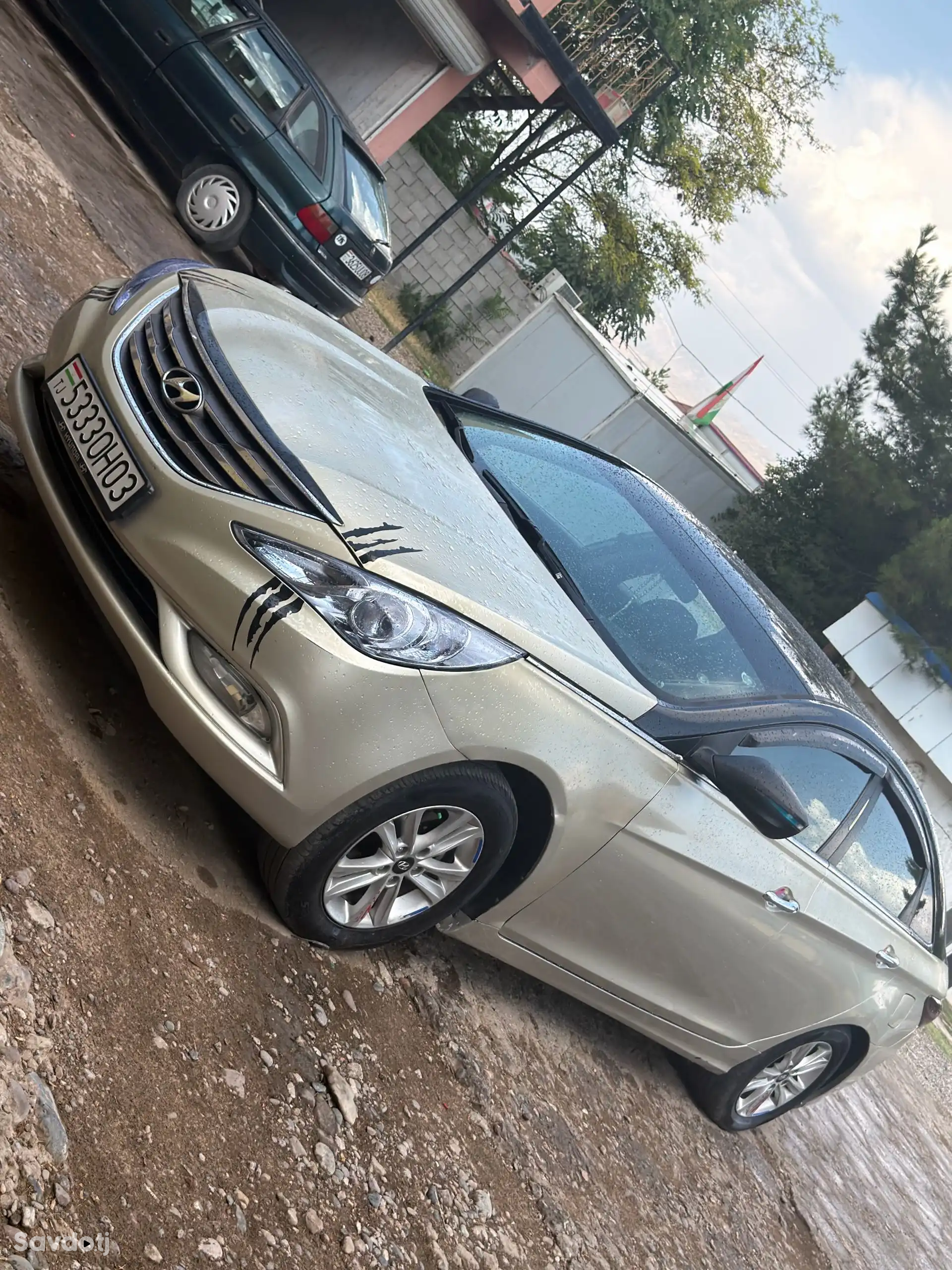 Hyundai Sonata 2012