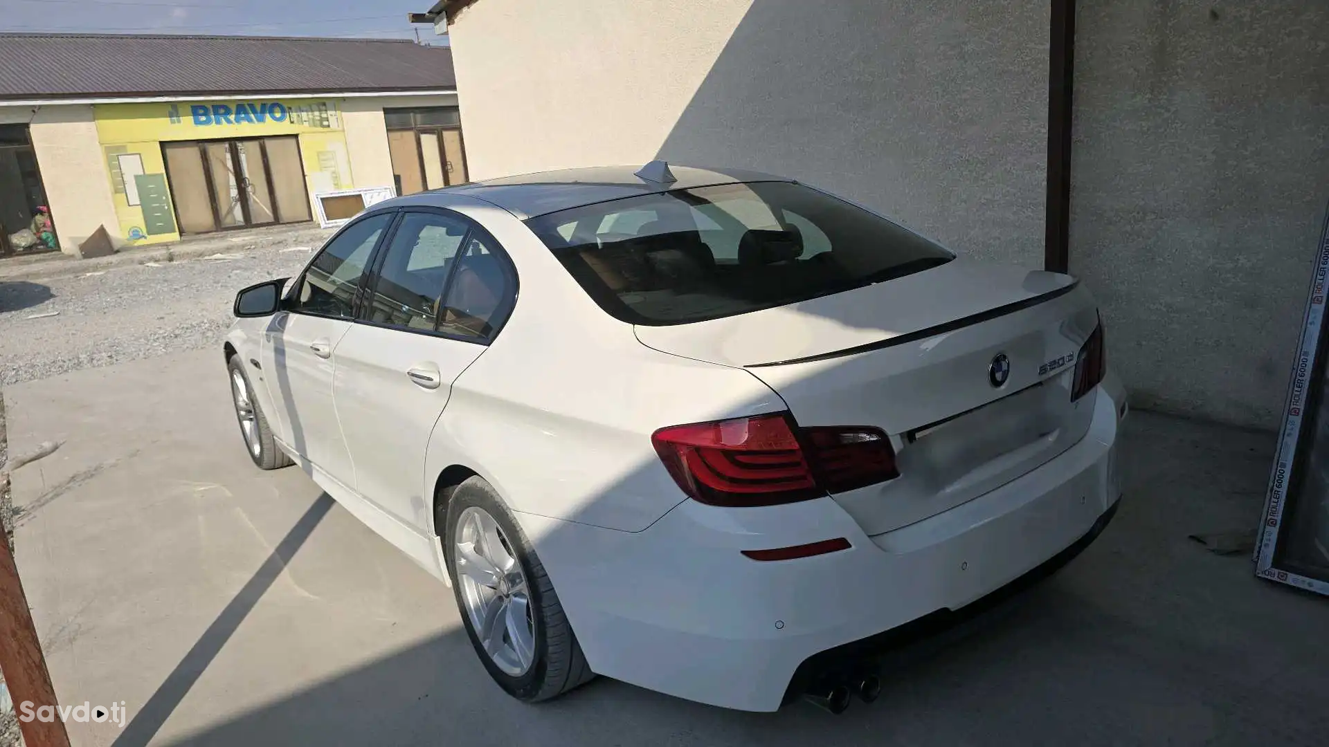 BMW 5 series 2011