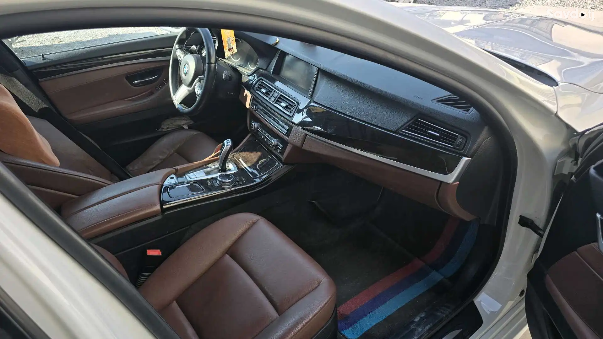 BMW 5 series 2011