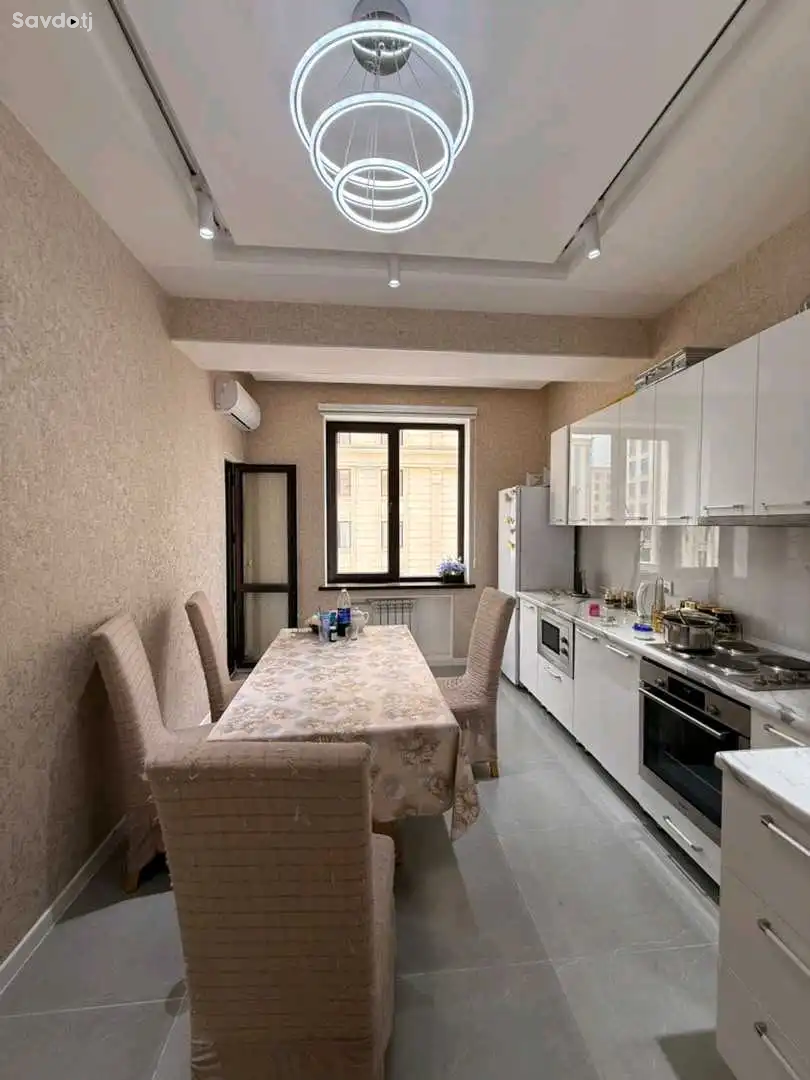 3-к квартира, 11 этаж, 100 м², Шохмансур