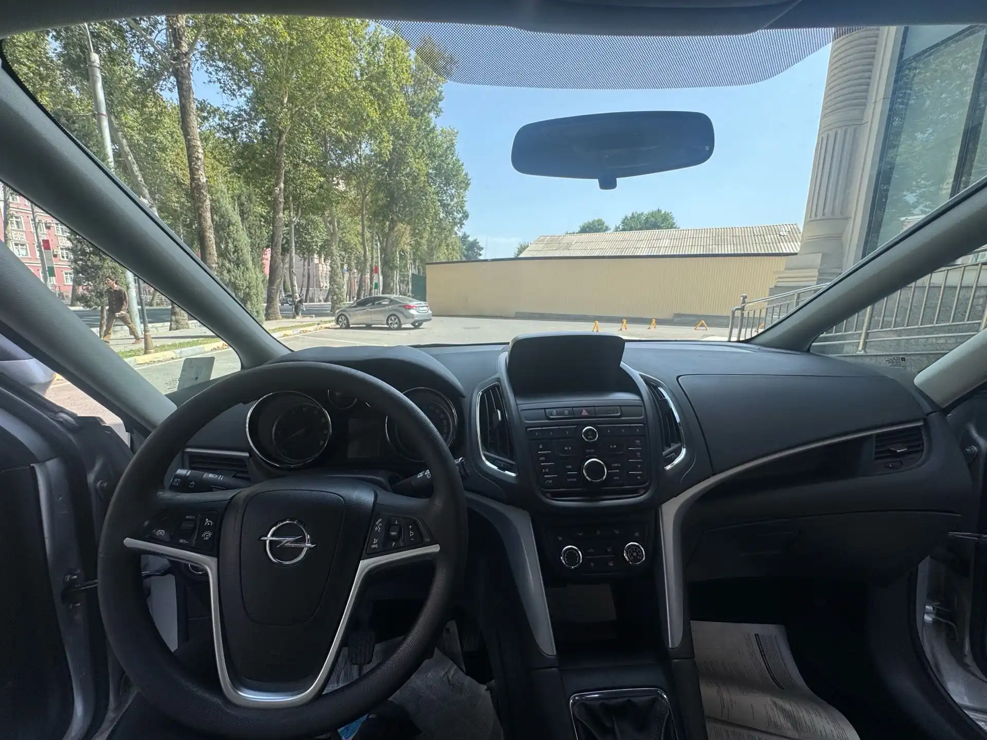 Opel Zafira 2016