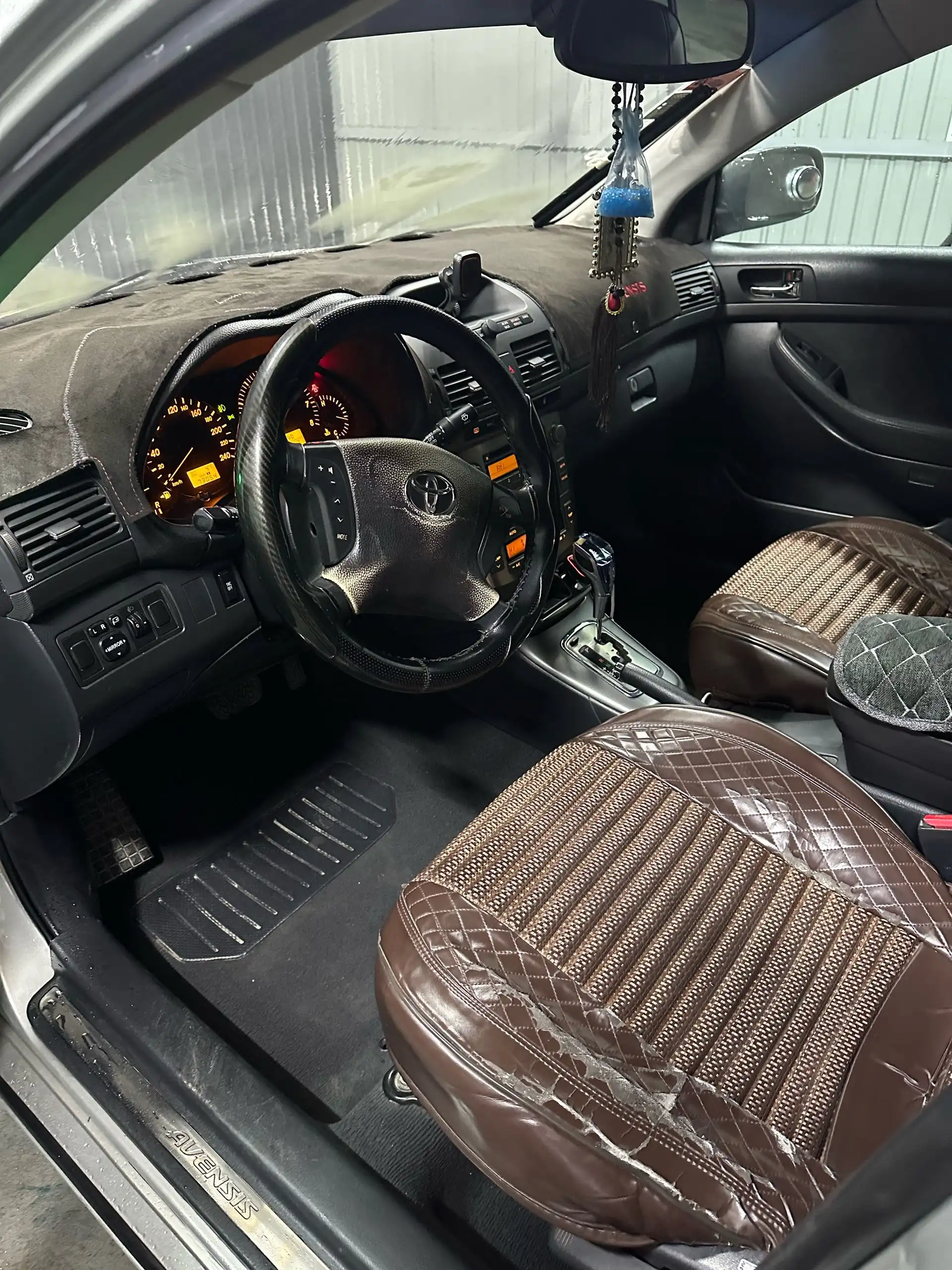 Toyota Avensis 2006