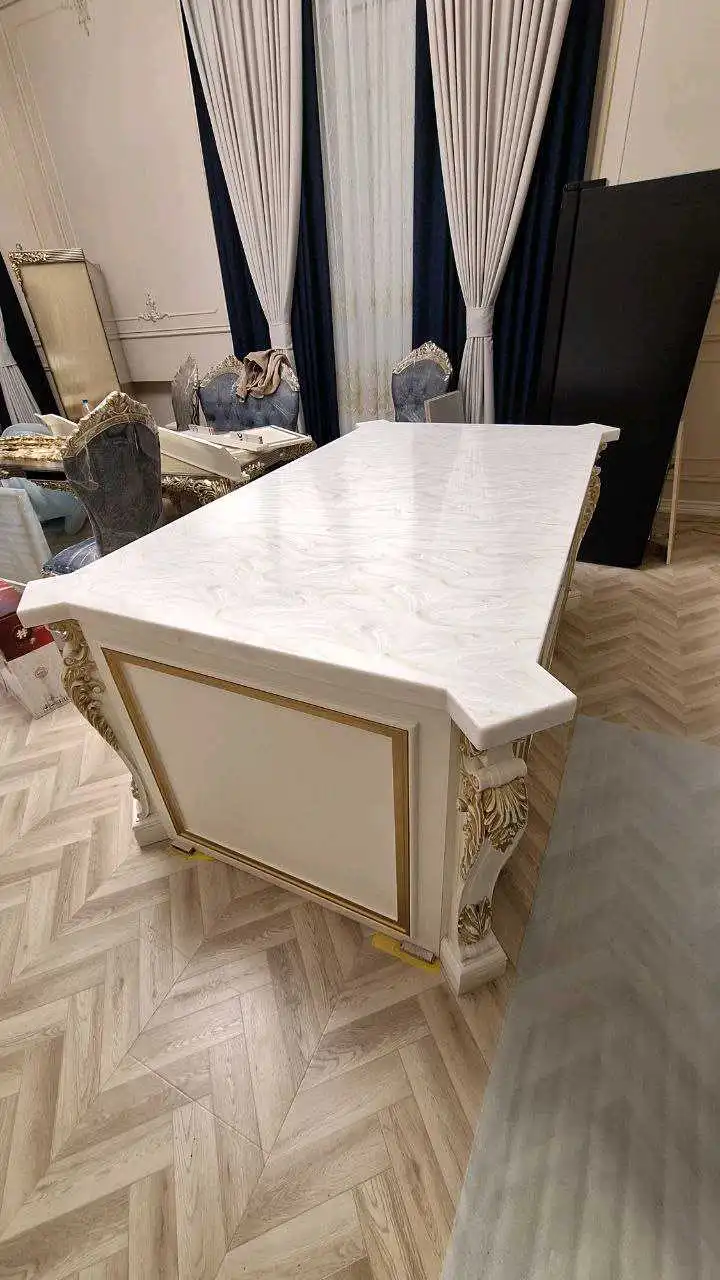 Островок, барная стойка из камня 