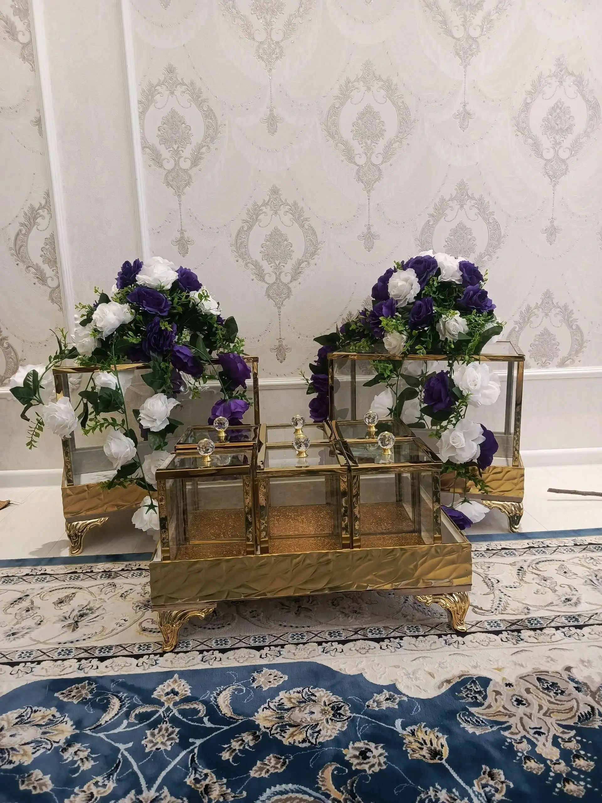 сабадхои шишаги ва чодархои Аруси аренда 