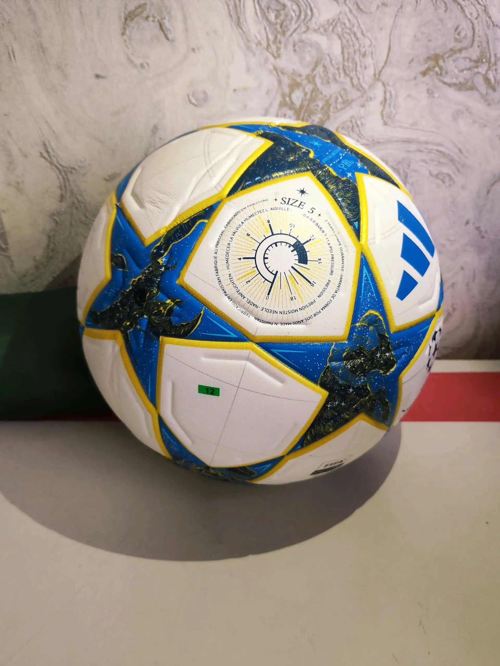 Футбольный мяч Adidas UEFA Champions League (FIFA