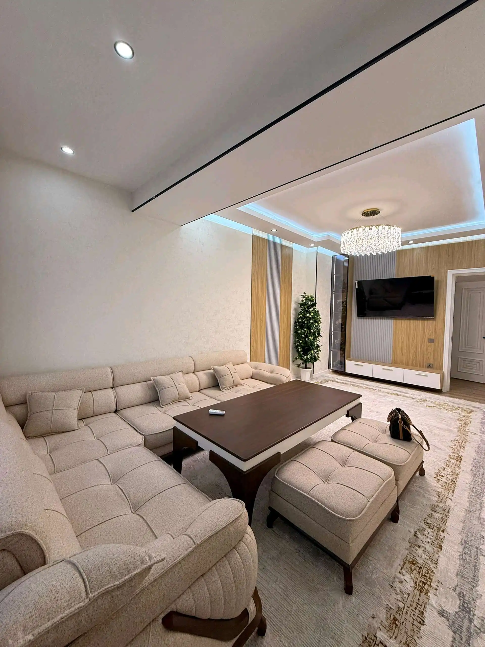 3-к квартира, 9 этаж, 103 м², 82 мкр
