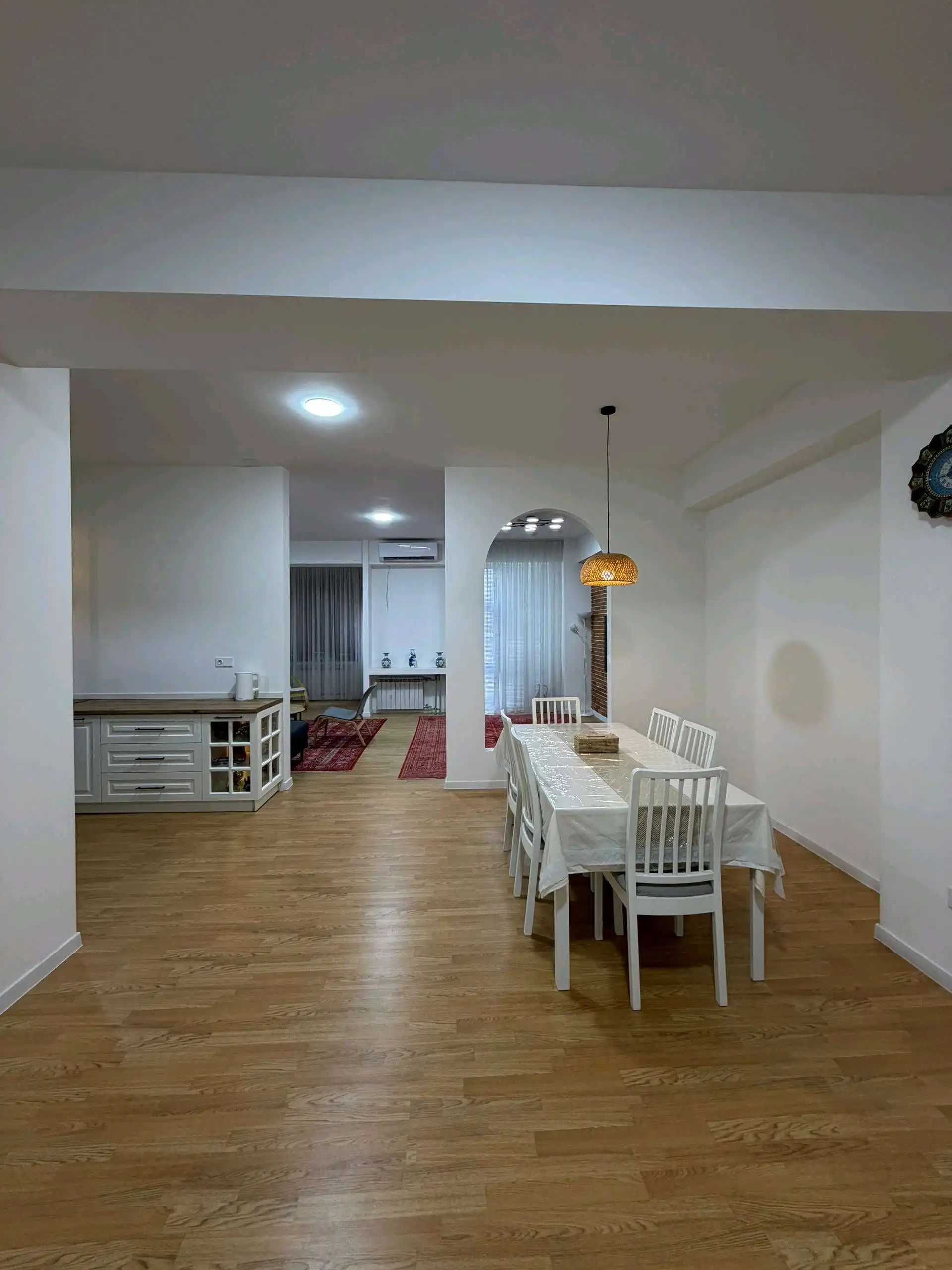 3-к квартира, 14 этаж, 123 м², Айни 53