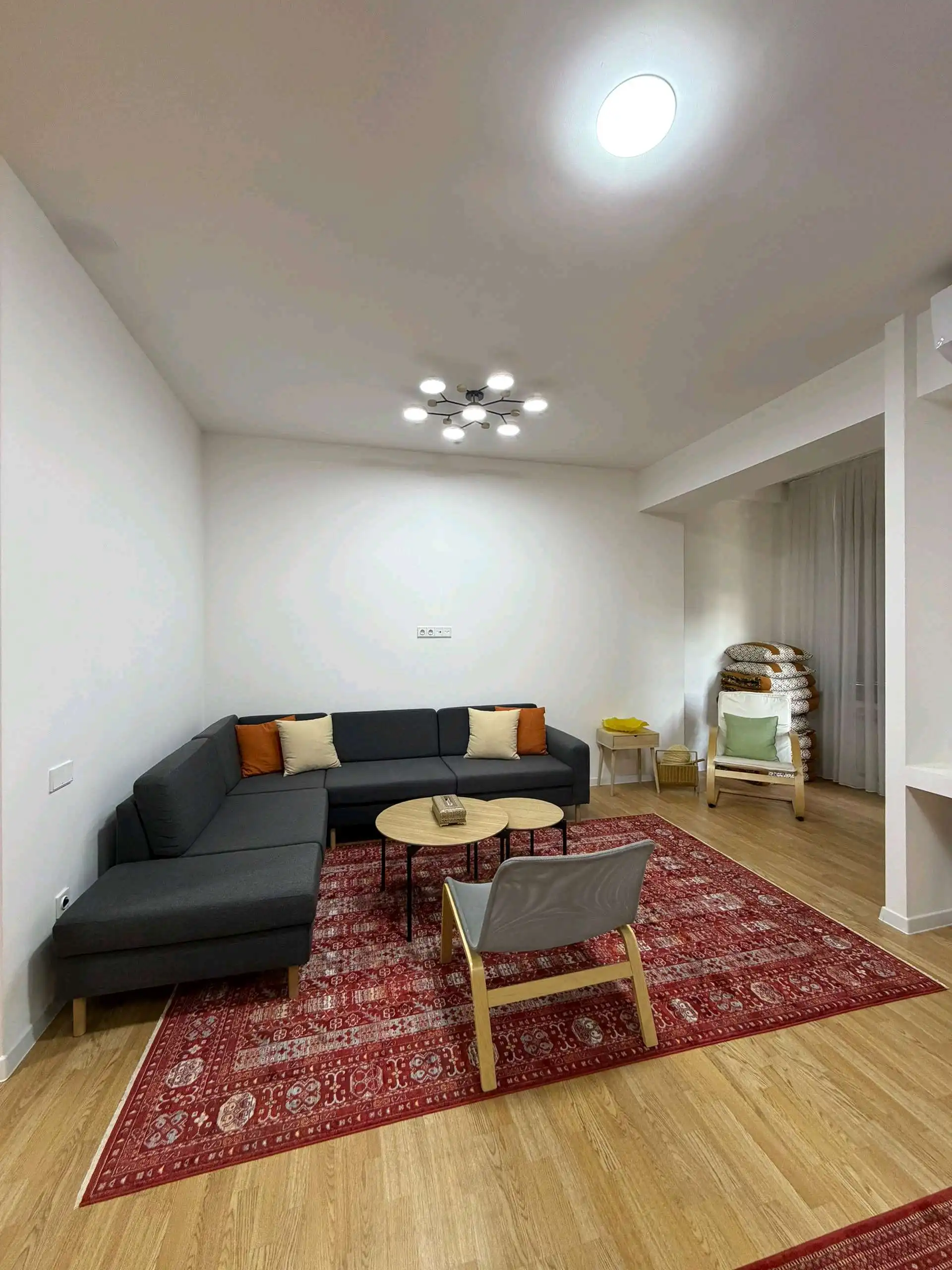 3-к квартира, 14 этаж, 123 м², Айни 53