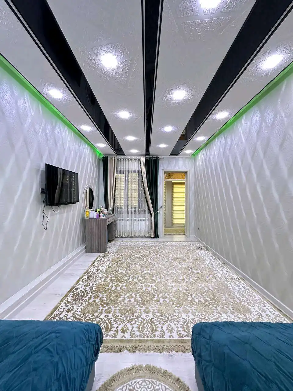 2 этажный, 7-комн. дом, 400 м², 2 соток, Сино