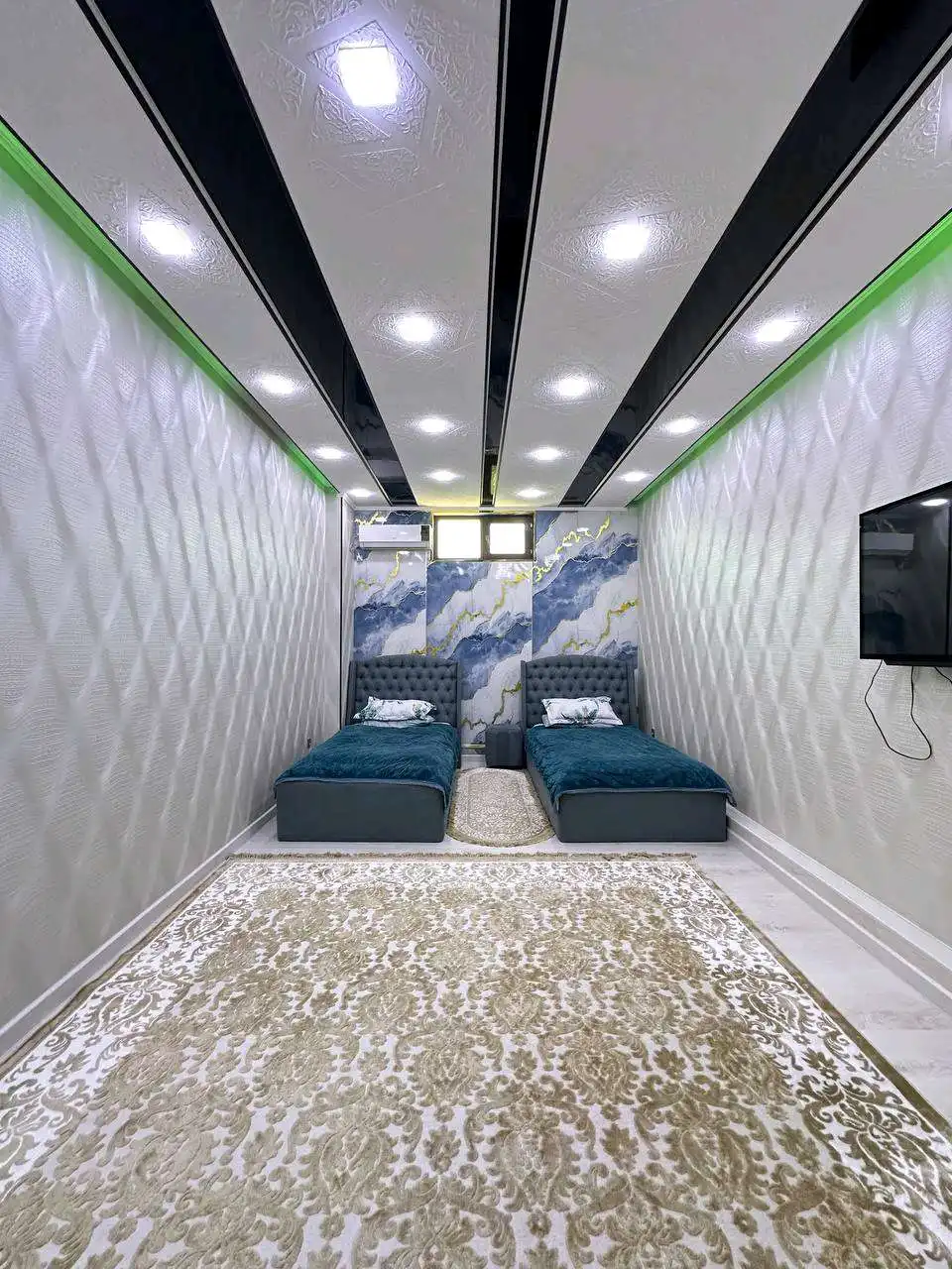 2 этажный, 7-комн. дом, 400 м², 2 соток, Сино