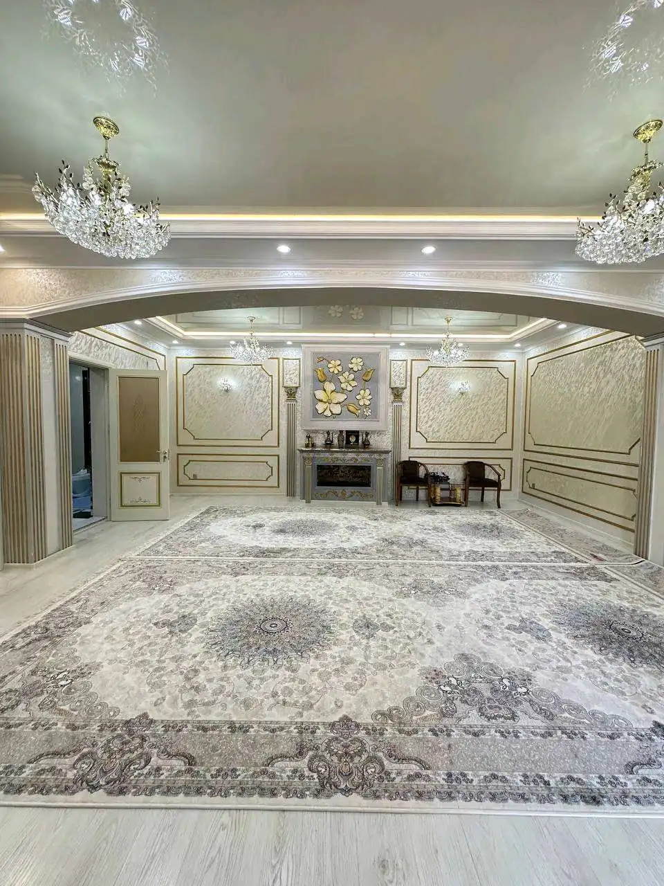 2 этажный, 7-комн. дом, 400 м², 2 соток, Сино